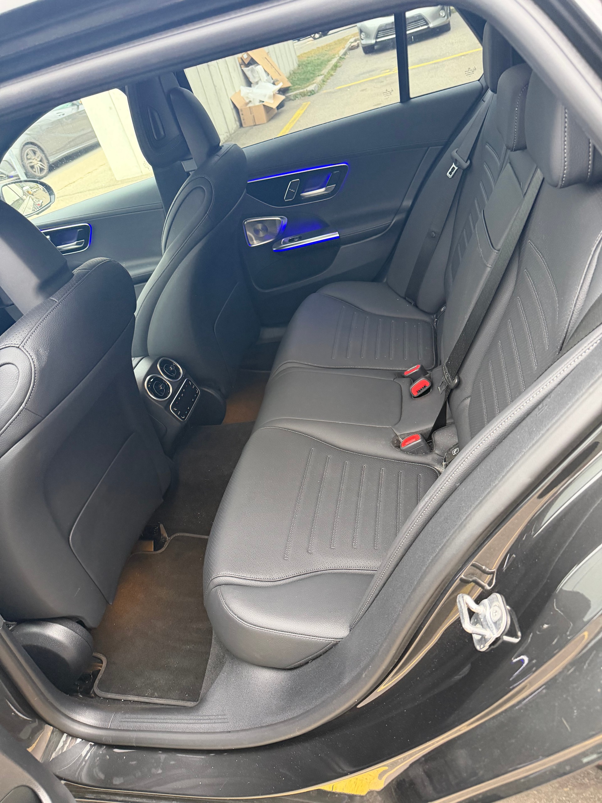 MERCEDES-BENZ C 220 d 4Matic AMG-Line-image-8