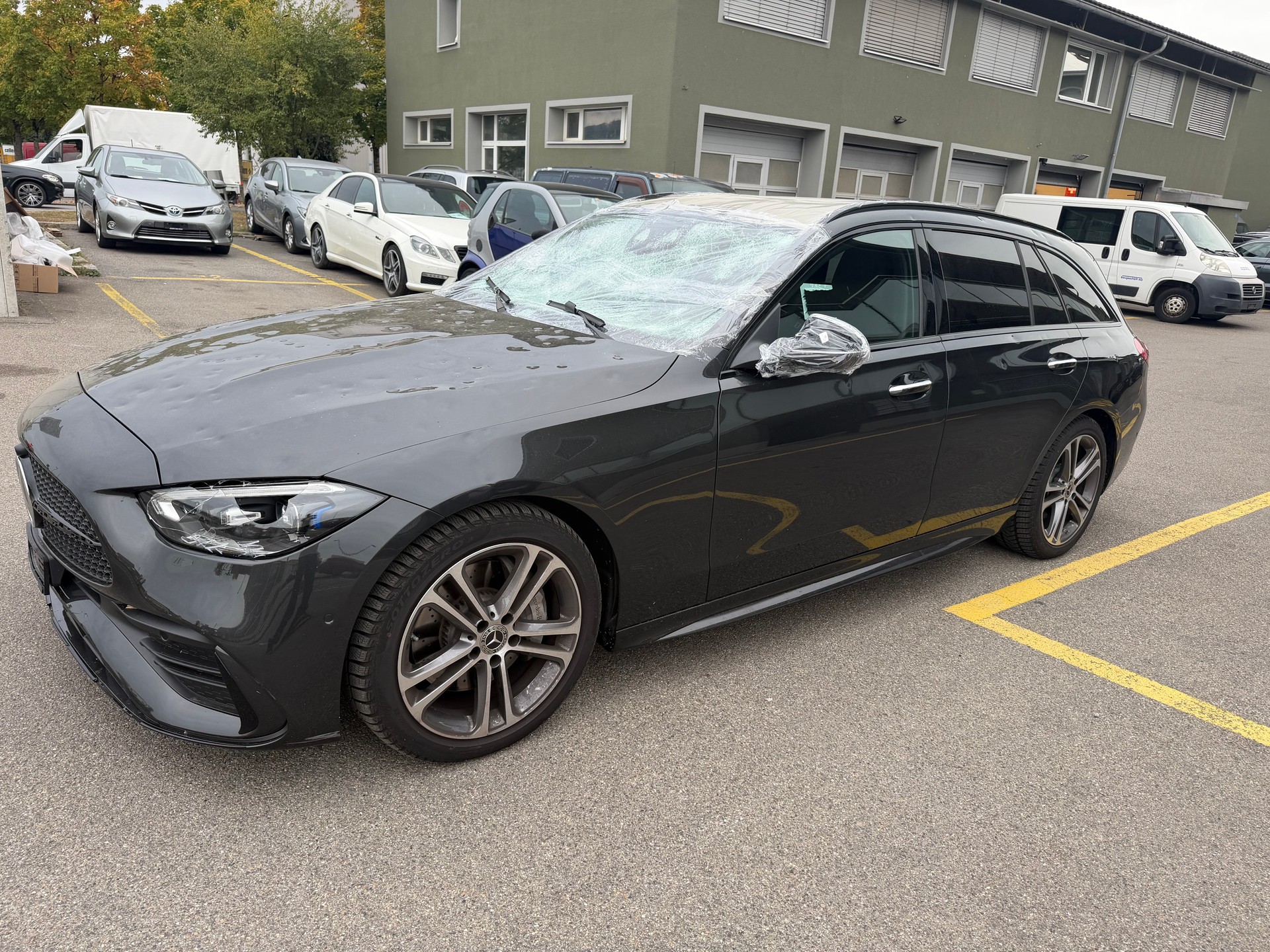 MERCEDES-BENZ C 220 d 4Matic AMG-Line-image-1