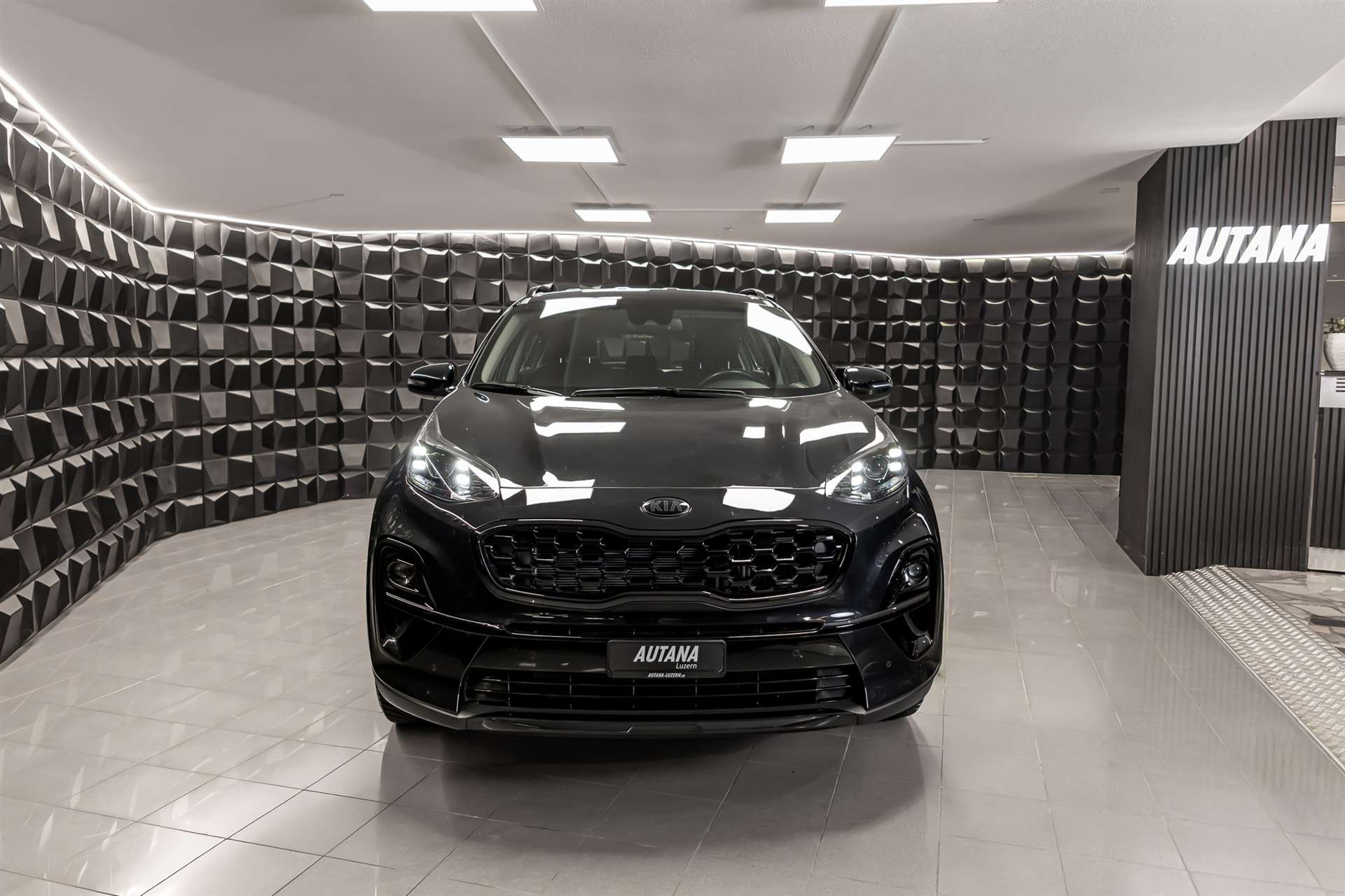 KIA Sportage 1.6 T-GDi Black Edition 4WD Automat-image-3
