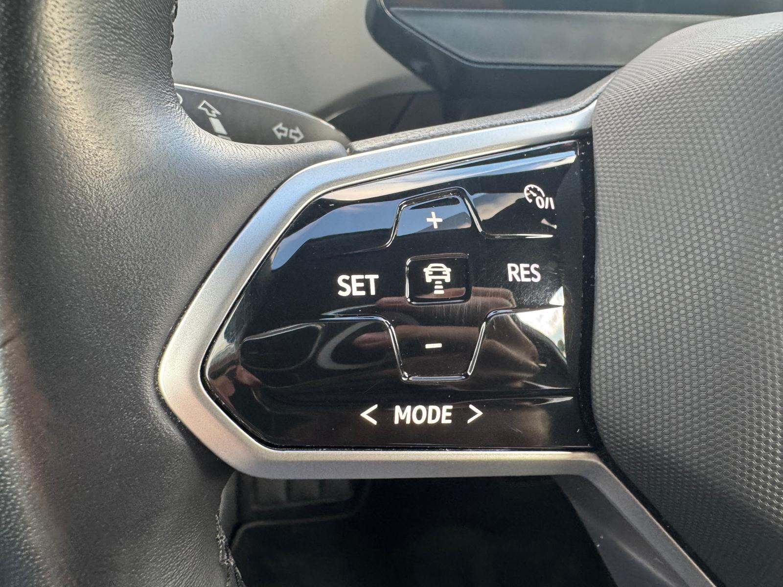 VW ID.4 Pro 77 kWh Life Plus-image-9