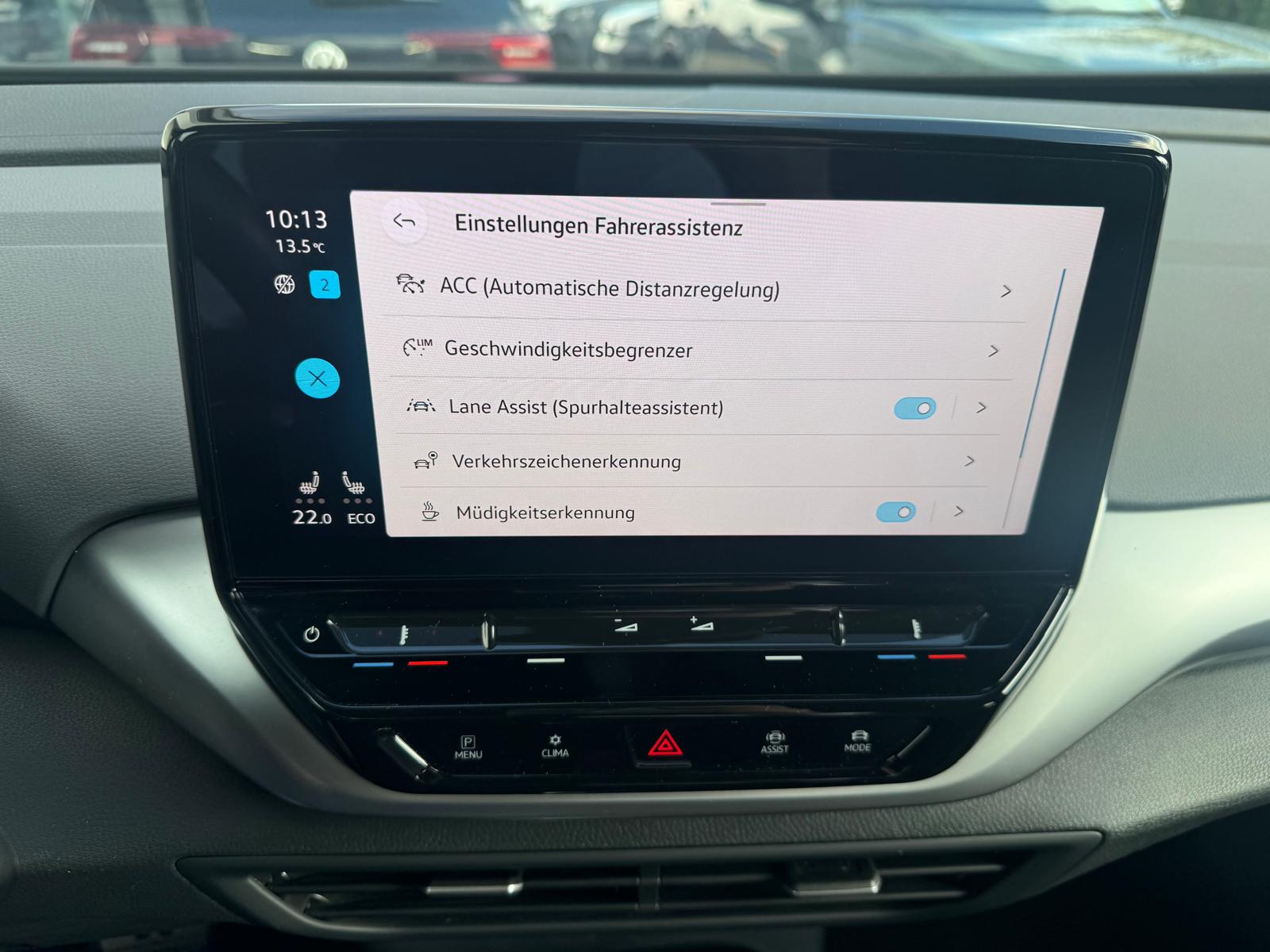 VW ID.4 Pro 77 kWh Life Plus-image-12