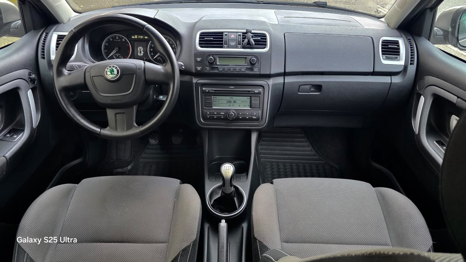 SKODA Fabia 1.4 Smile-image-12