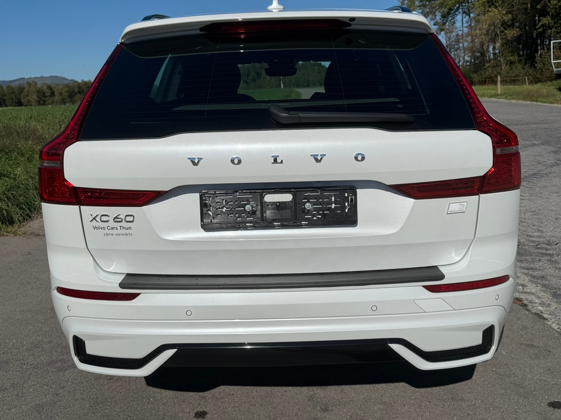 VOLVO 2.0 T6 TE R-Design eAWD-image-2