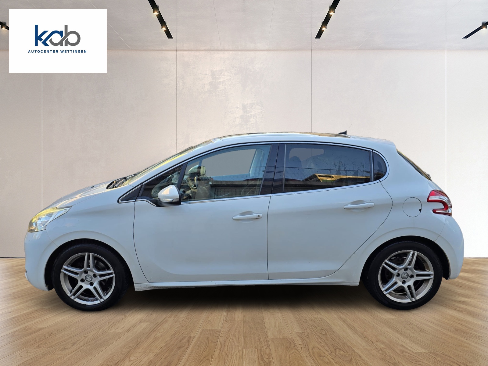 PEUGEOT 208 1.6 VTI Allure Automatik-image-6