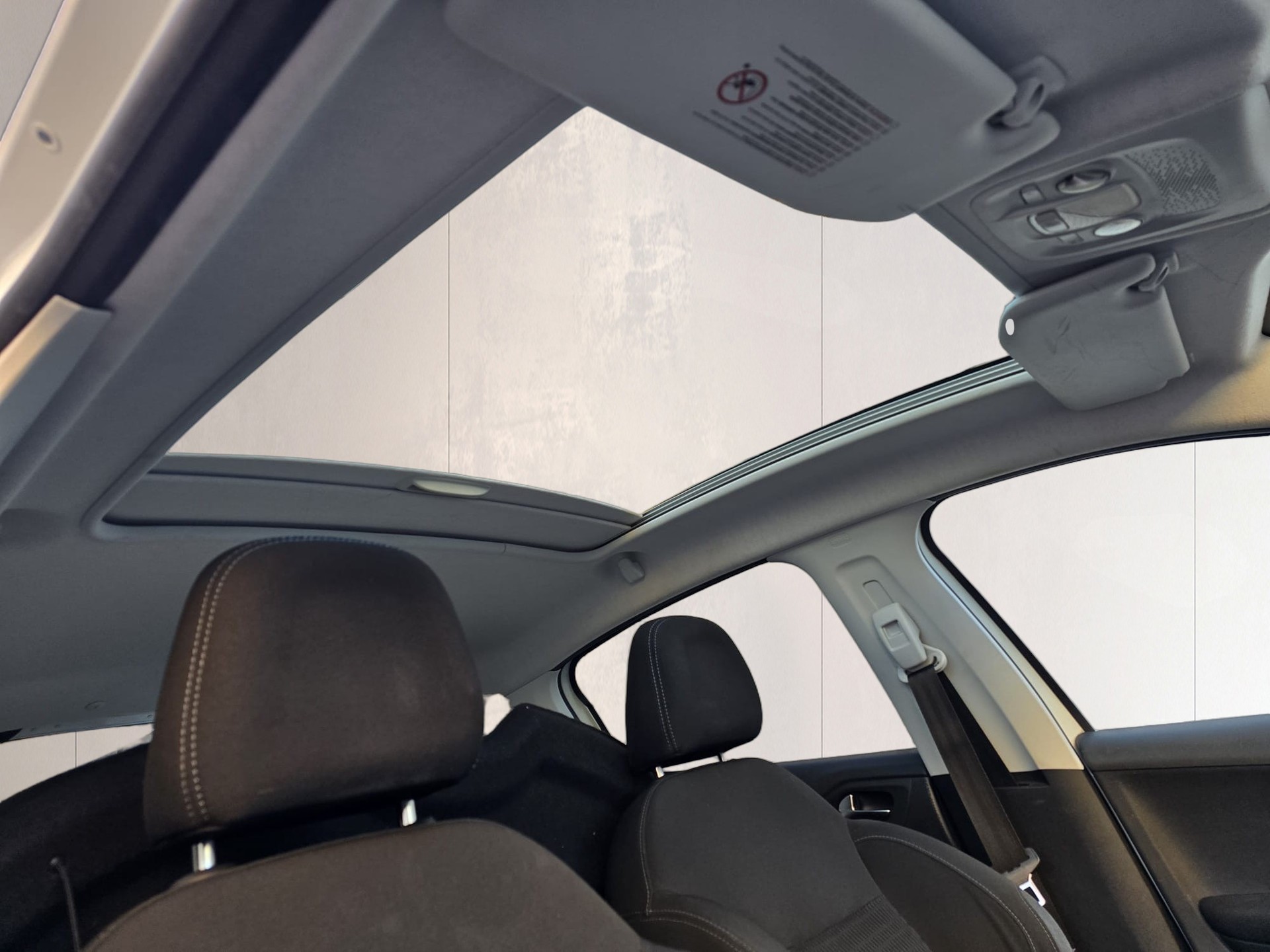 PEUGEOT 208 1.6 VTI Allure Automatik-image-17