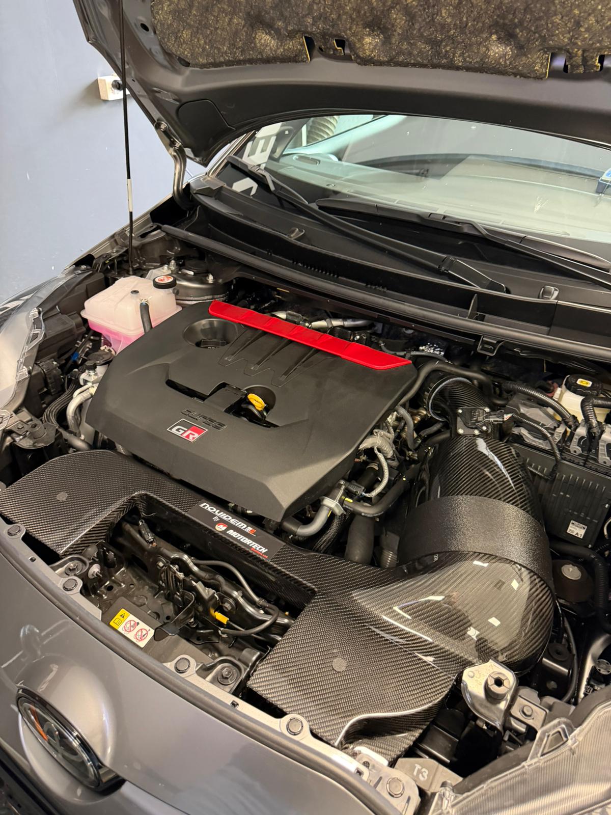 TOYOTA 1.6 Turbo Sport 4x4-image-6