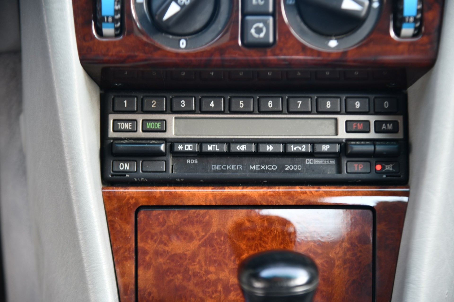 MERCEDES-BENZ 500 E Automatic-image-12