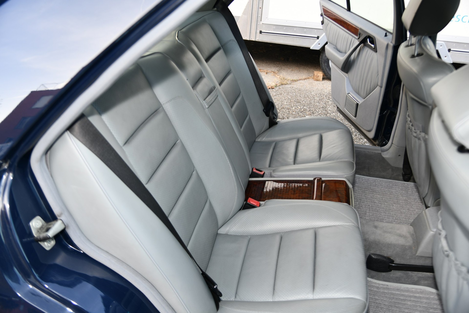 MERCEDES-BENZ 500 E Automatic-image-14