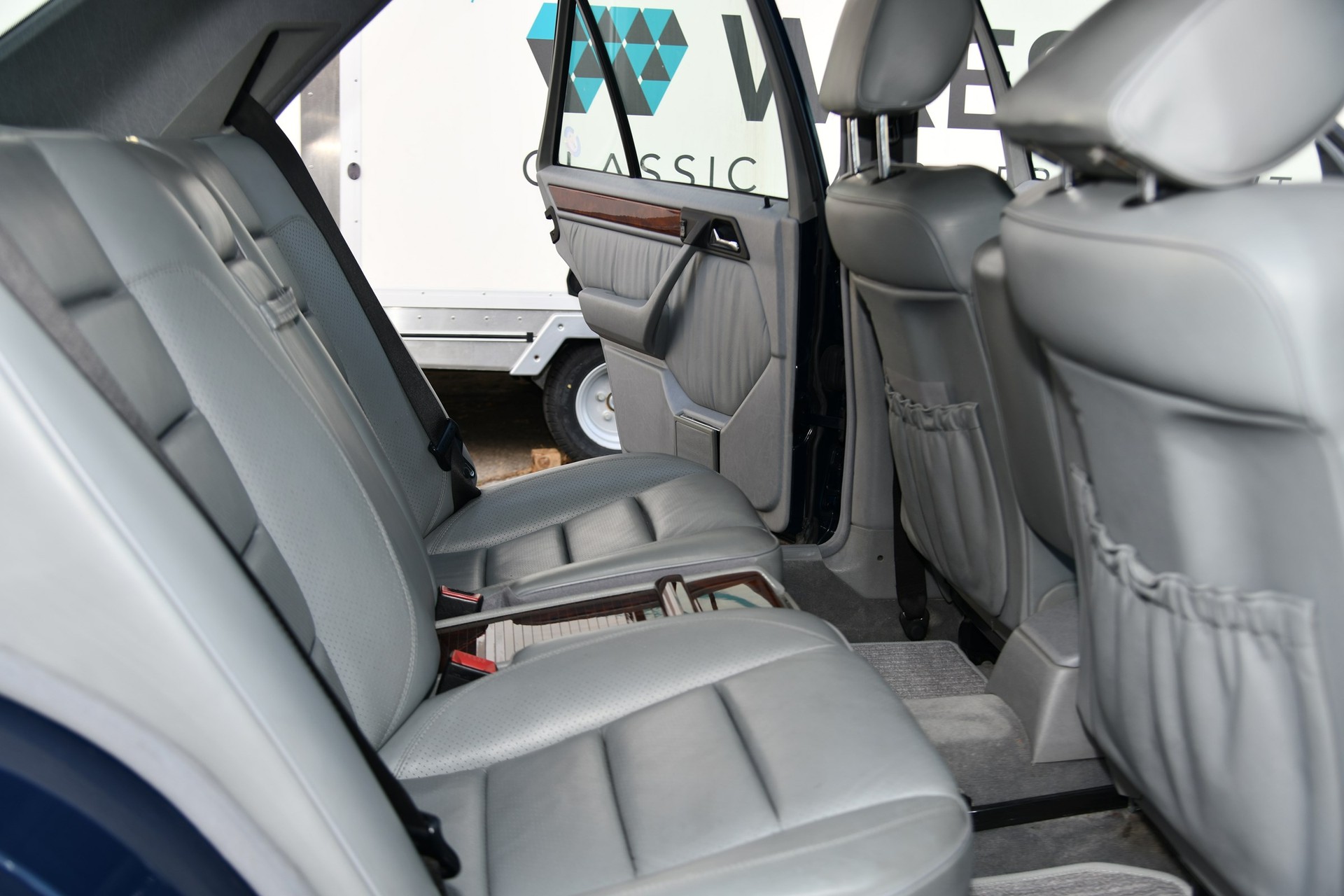 MERCEDES-BENZ 500 E Automatic-image-15