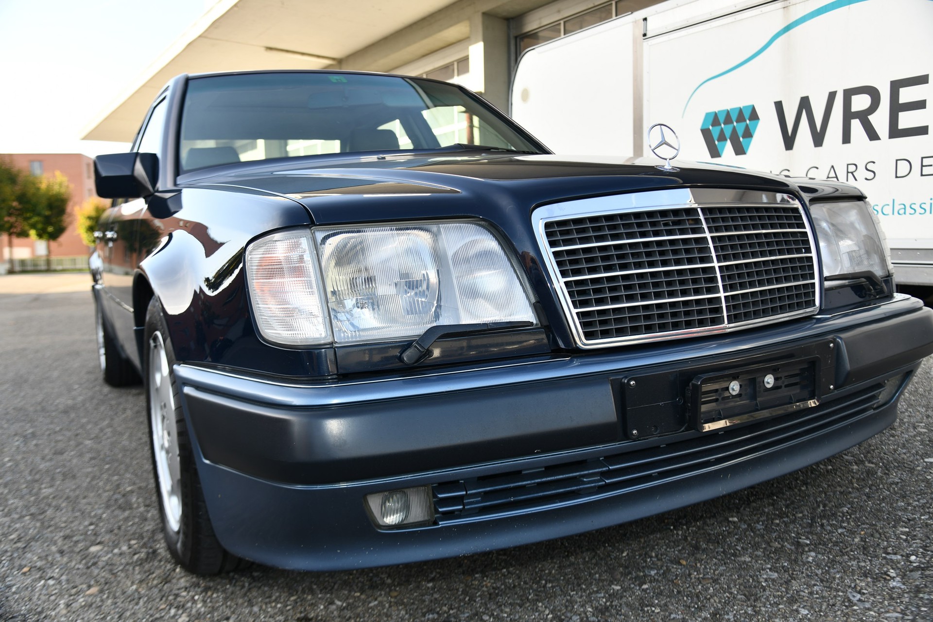 MERCEDES-BENZ 500 E Automatic-image-2