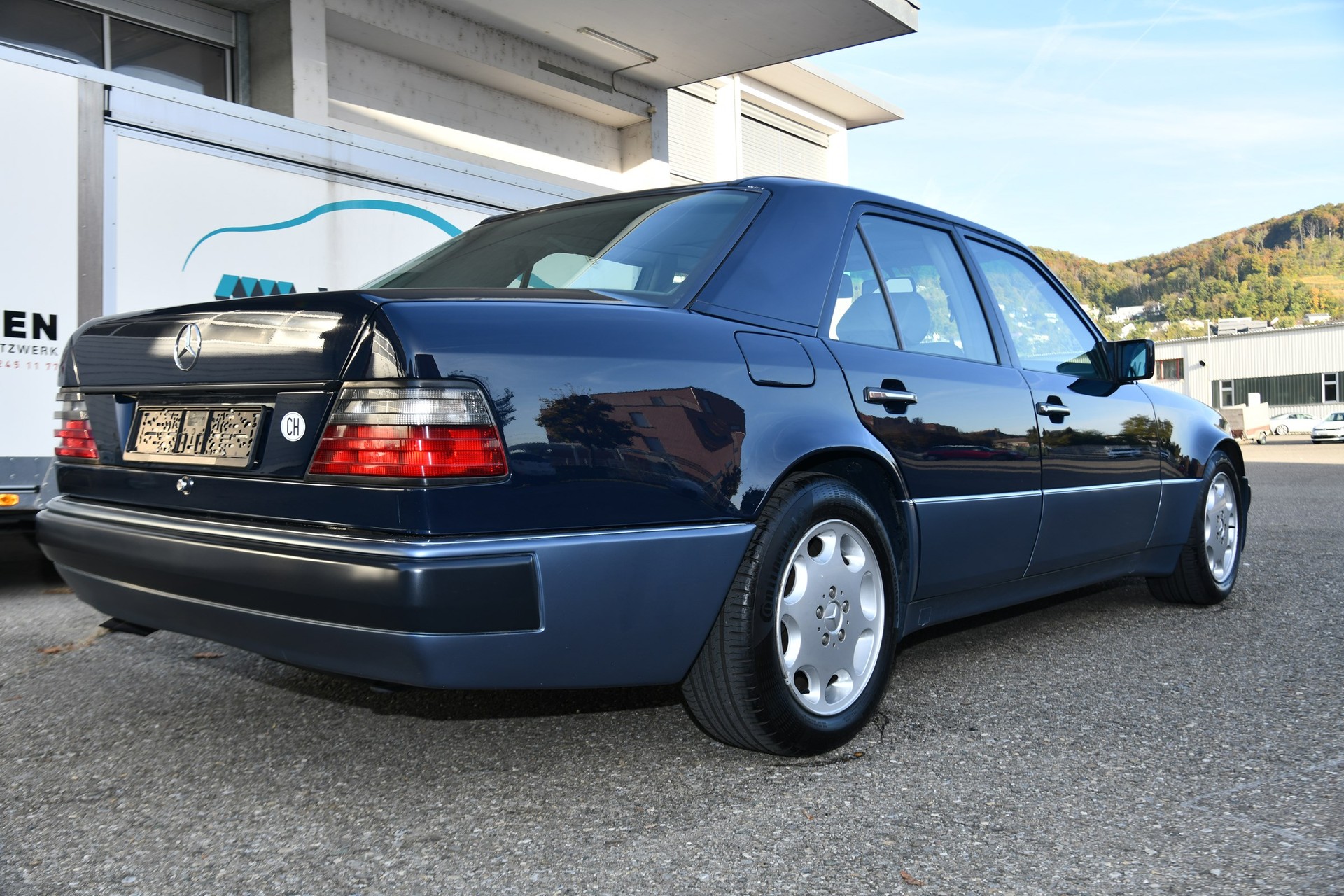 MERCEDES-BENZ 500 E Automatic-image-3