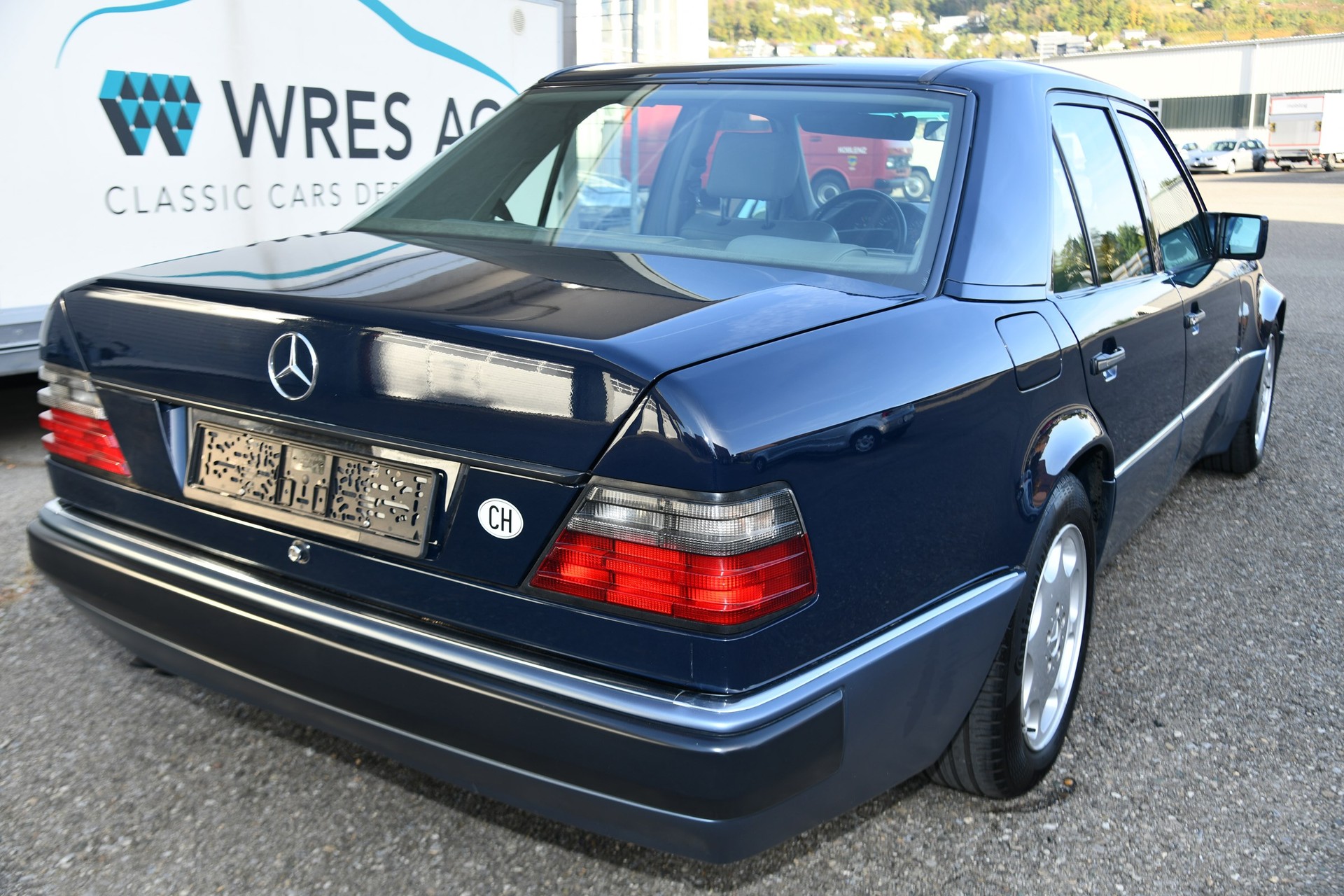 MERCEDES-BENZ 500 E Automatic-image-4