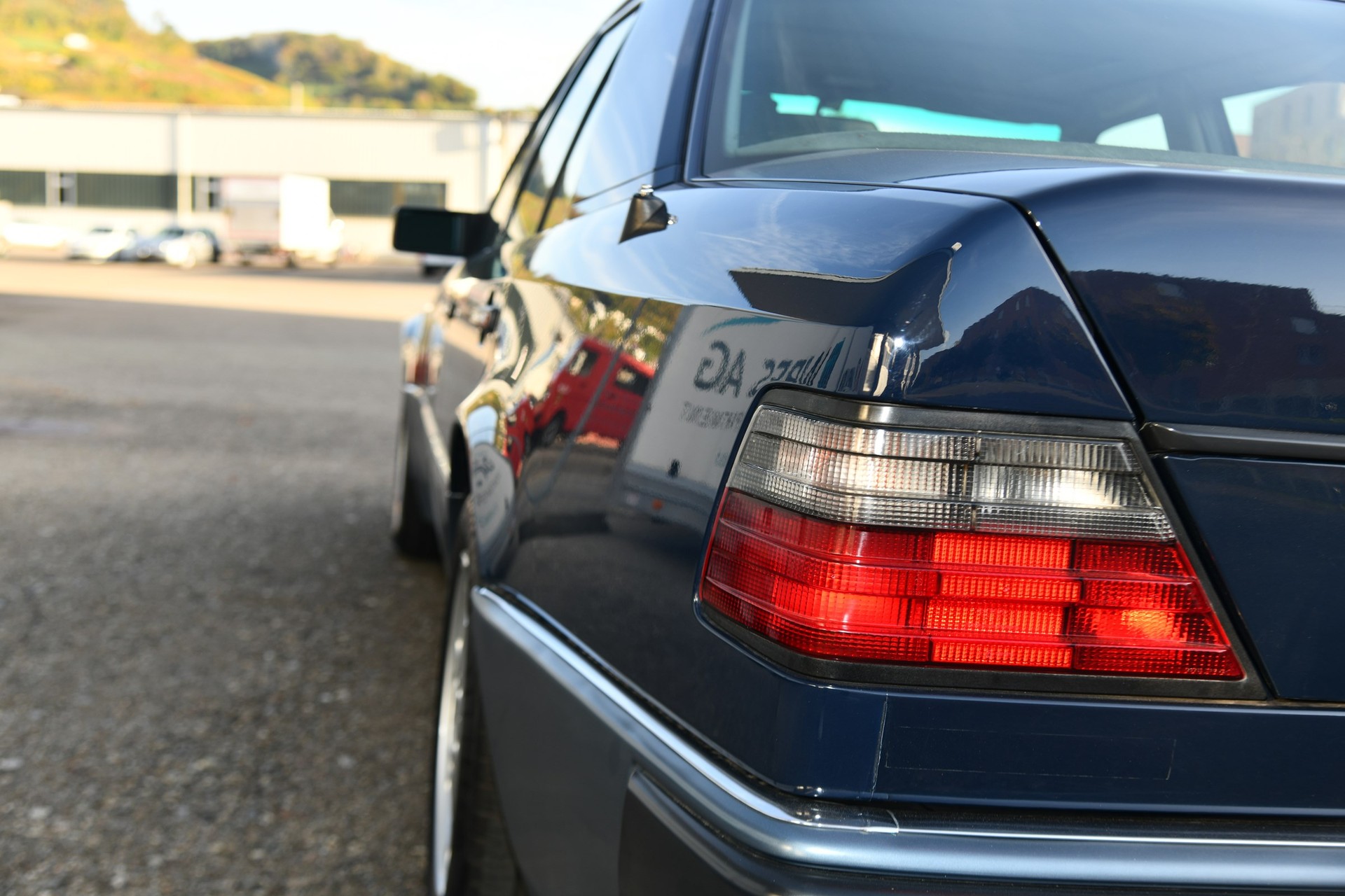 MERCEDES-BENZ 500 E Automatic-image-5