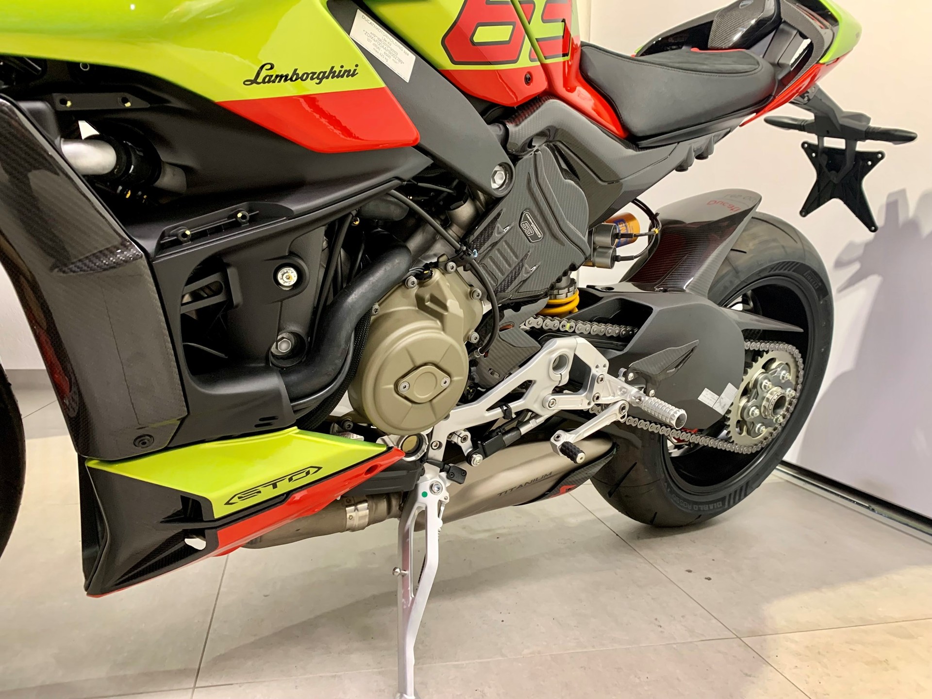 DUCATI Streetfighter V4 LAMBORGHINI-image-9