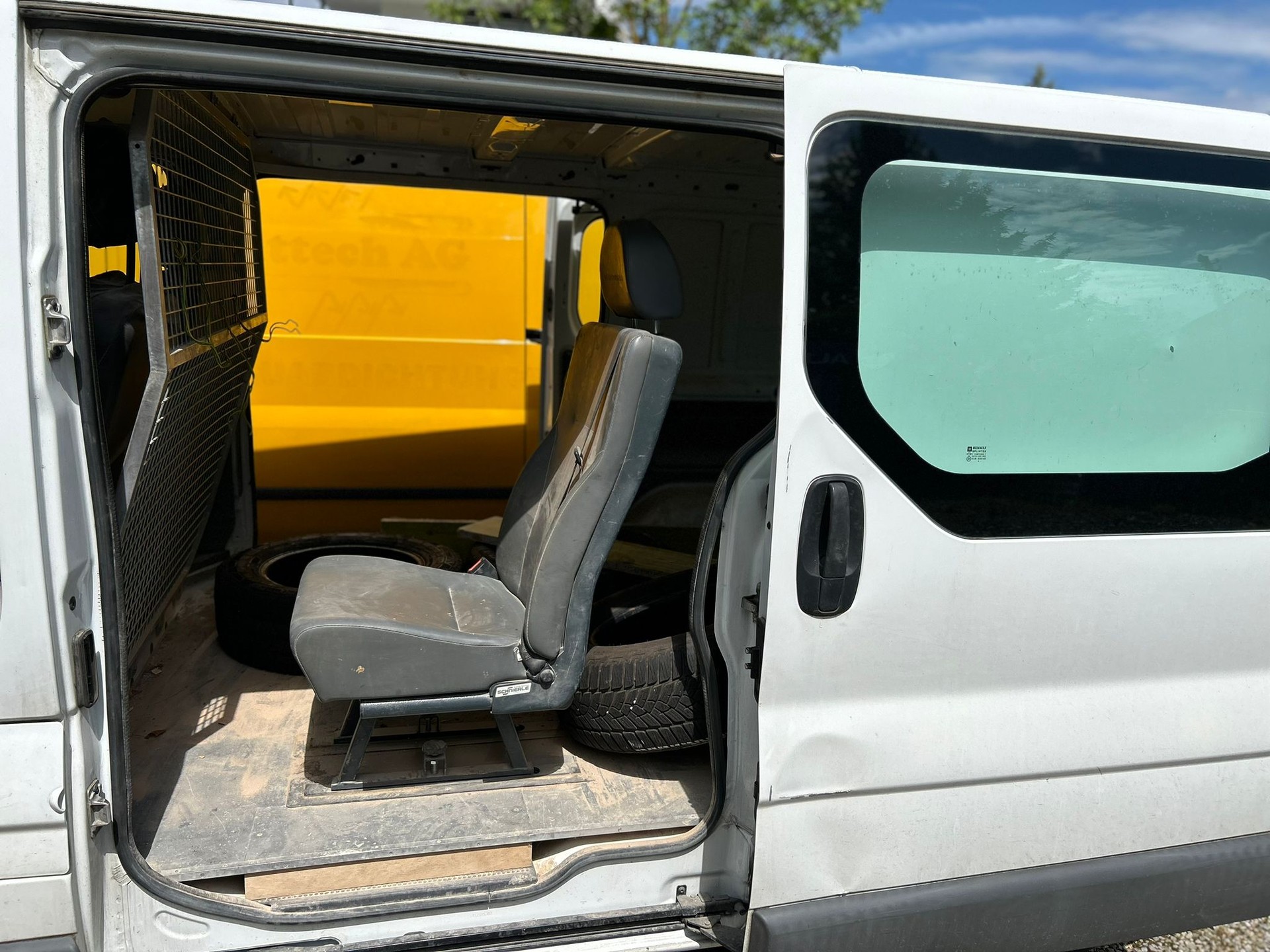 NISSAN Primastar 2.5dCi 150 Premium 2.7t-image-10