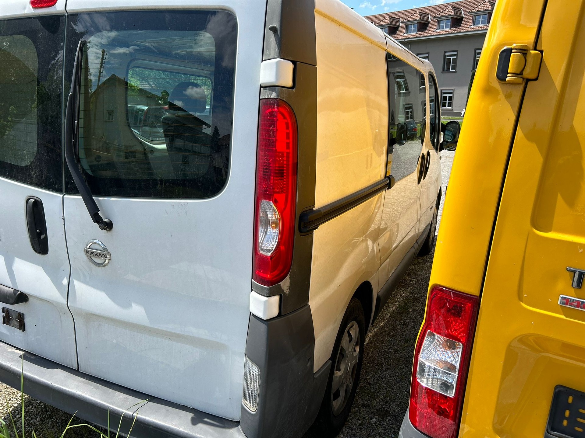 NISSAN Primastar 2.5dCi 150 Premium 2.7t-image-4