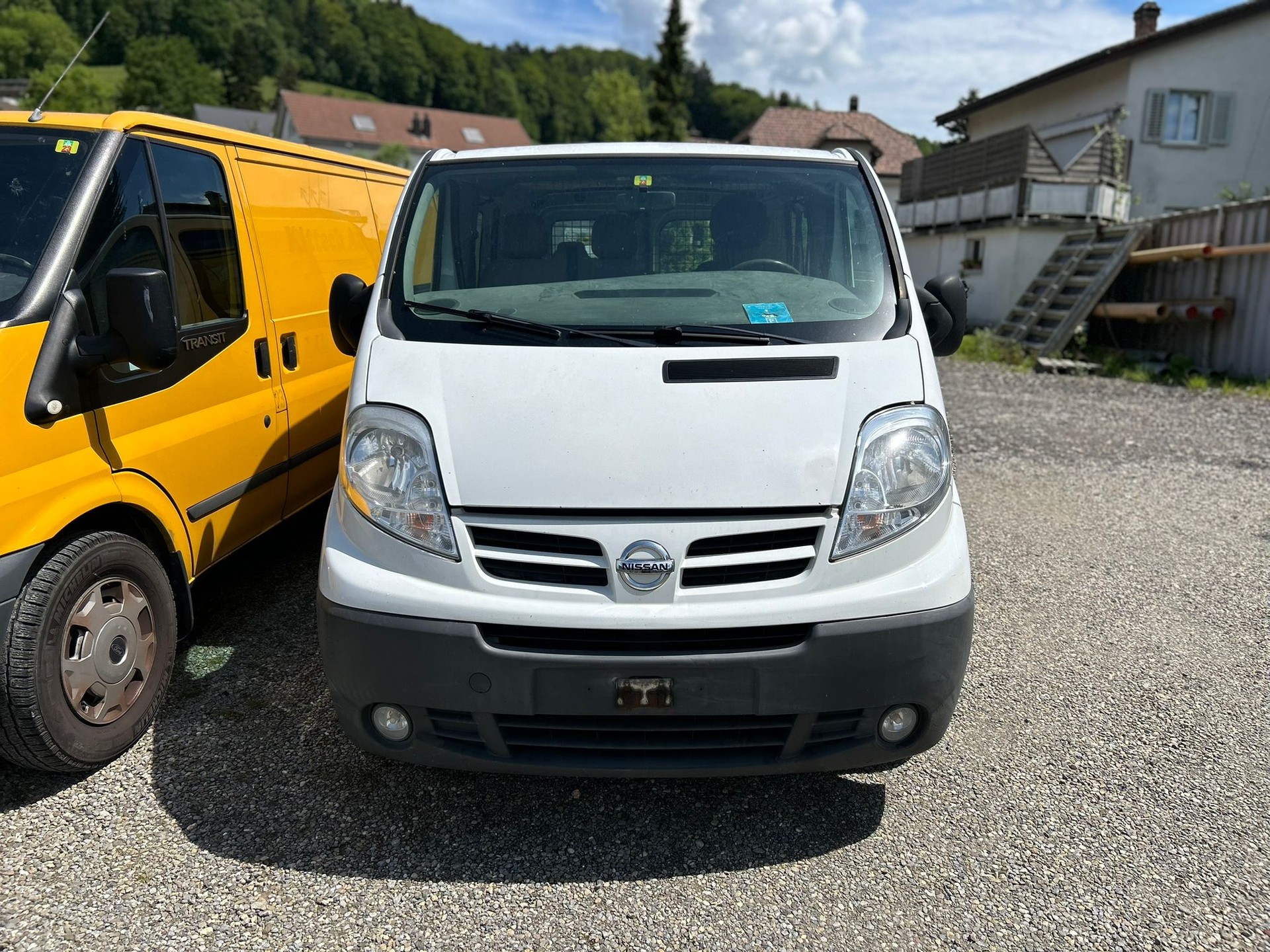 NISSAN Primastar 2.5dCi 150 Premium 2.7t-image-0