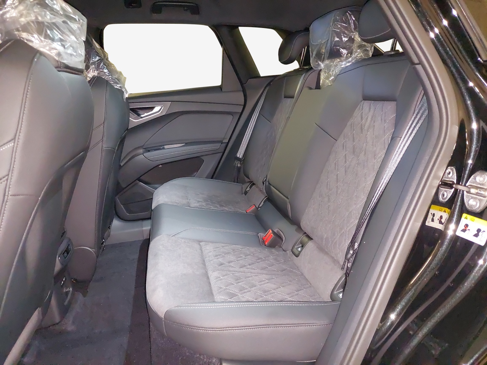 AUDI Q4 e-tron 45-image-11
