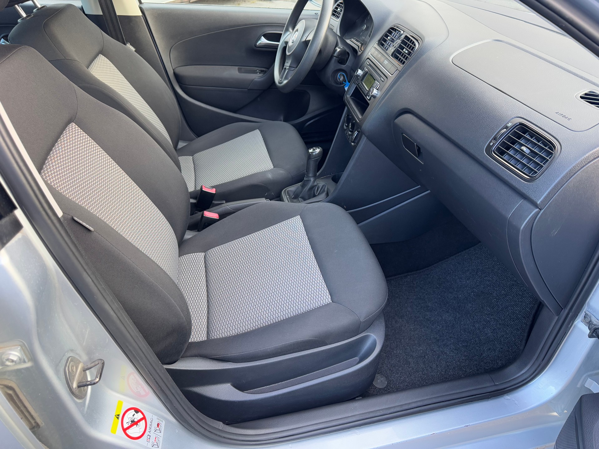 VW Polo 1.2 12V Trendline-image-12