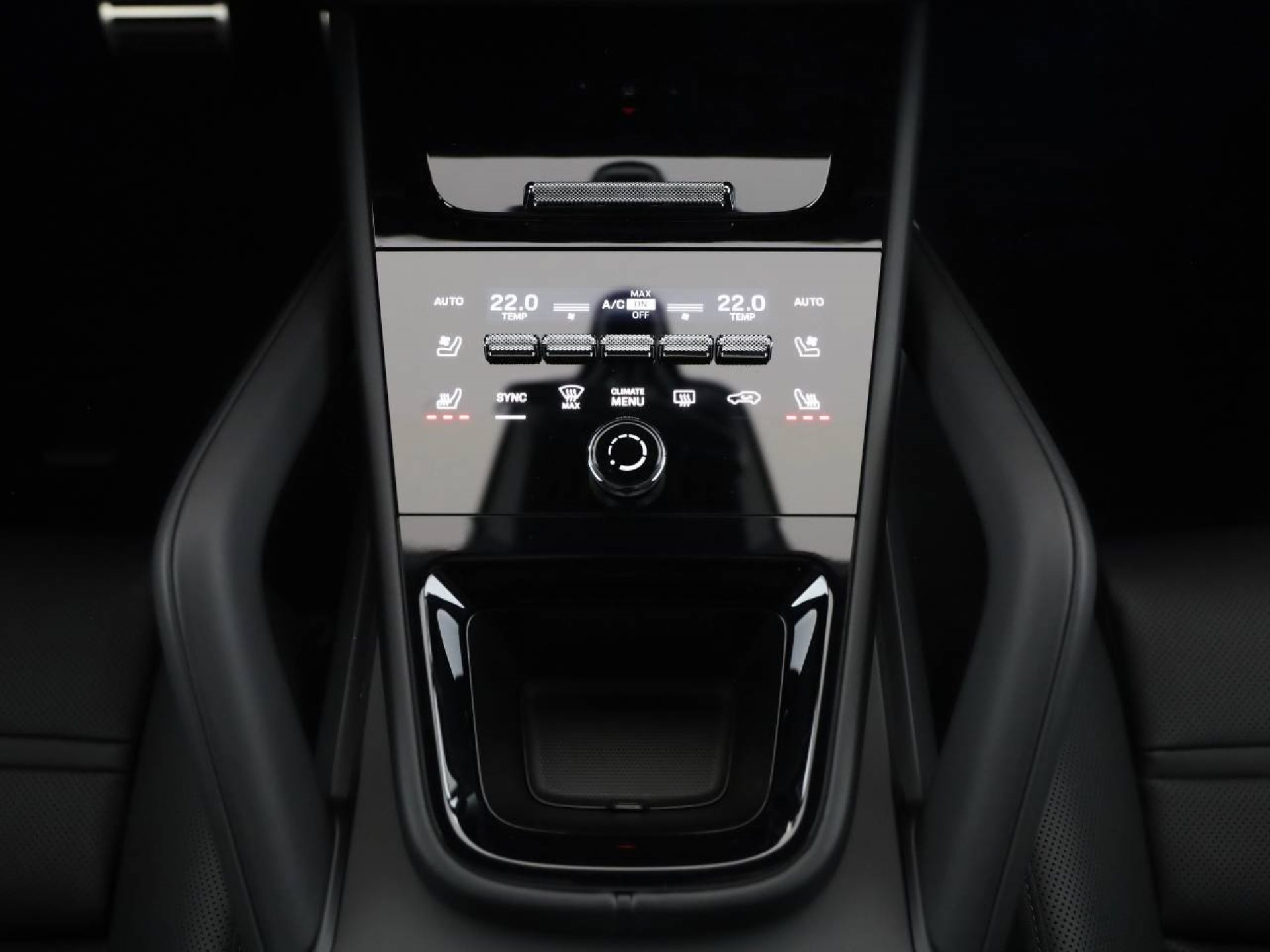 PORSCHE Cayenne S E-Hybrid Coupé-image-17