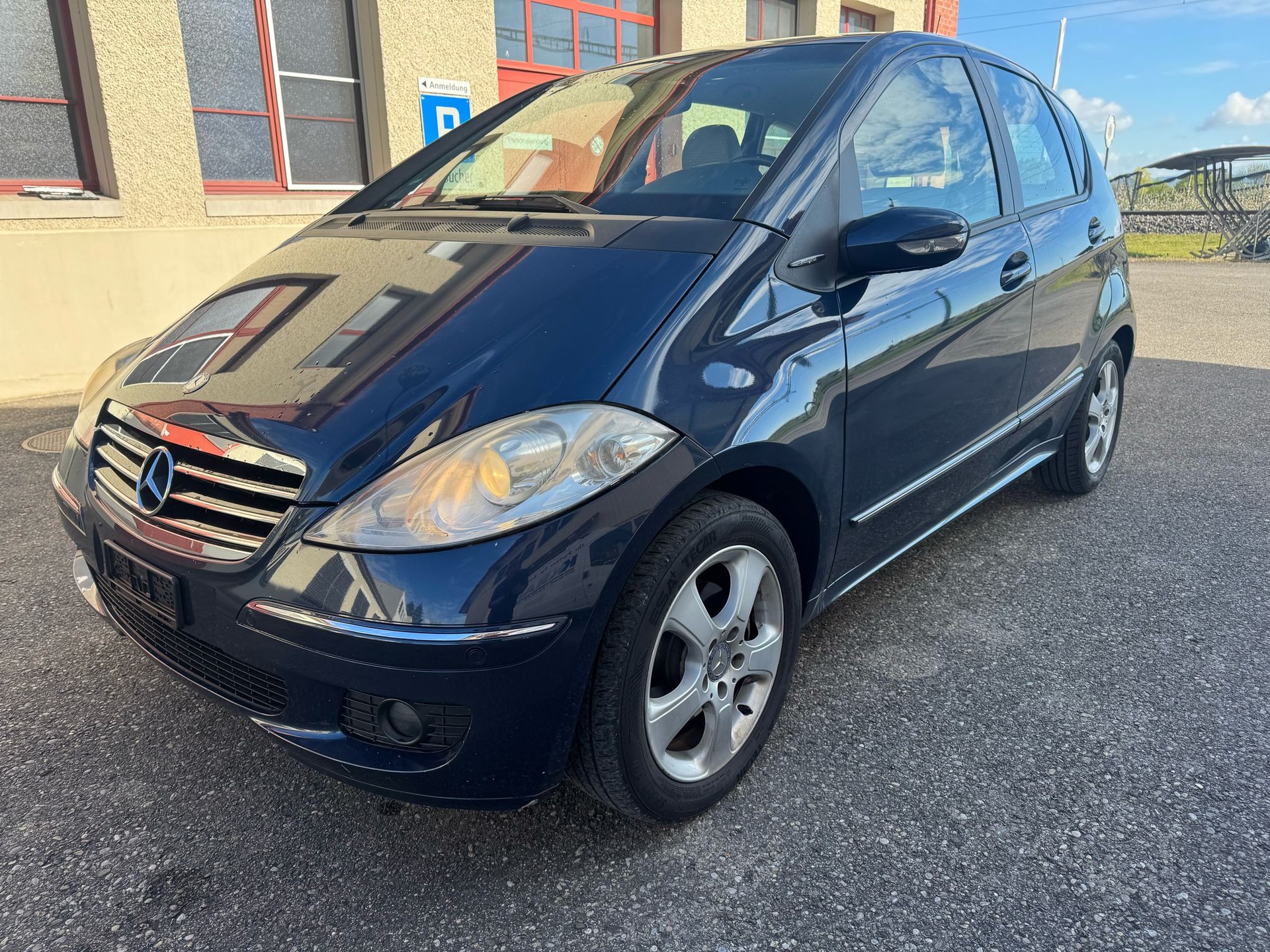 MERCEDES-BENZ A 200 Avantgarde-image-1