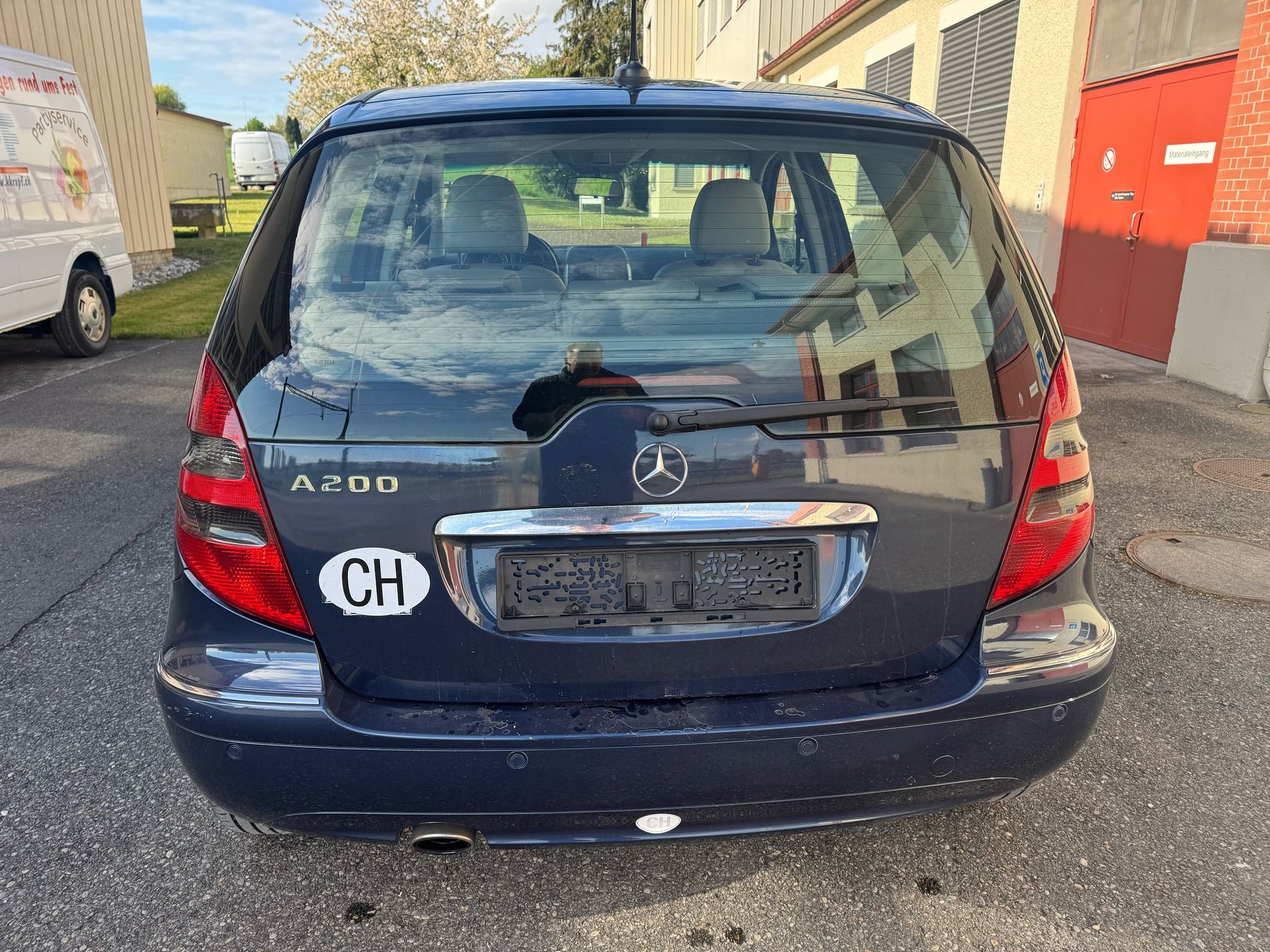 MERCEDES-BENZ A 200 Avantgarde-image-7