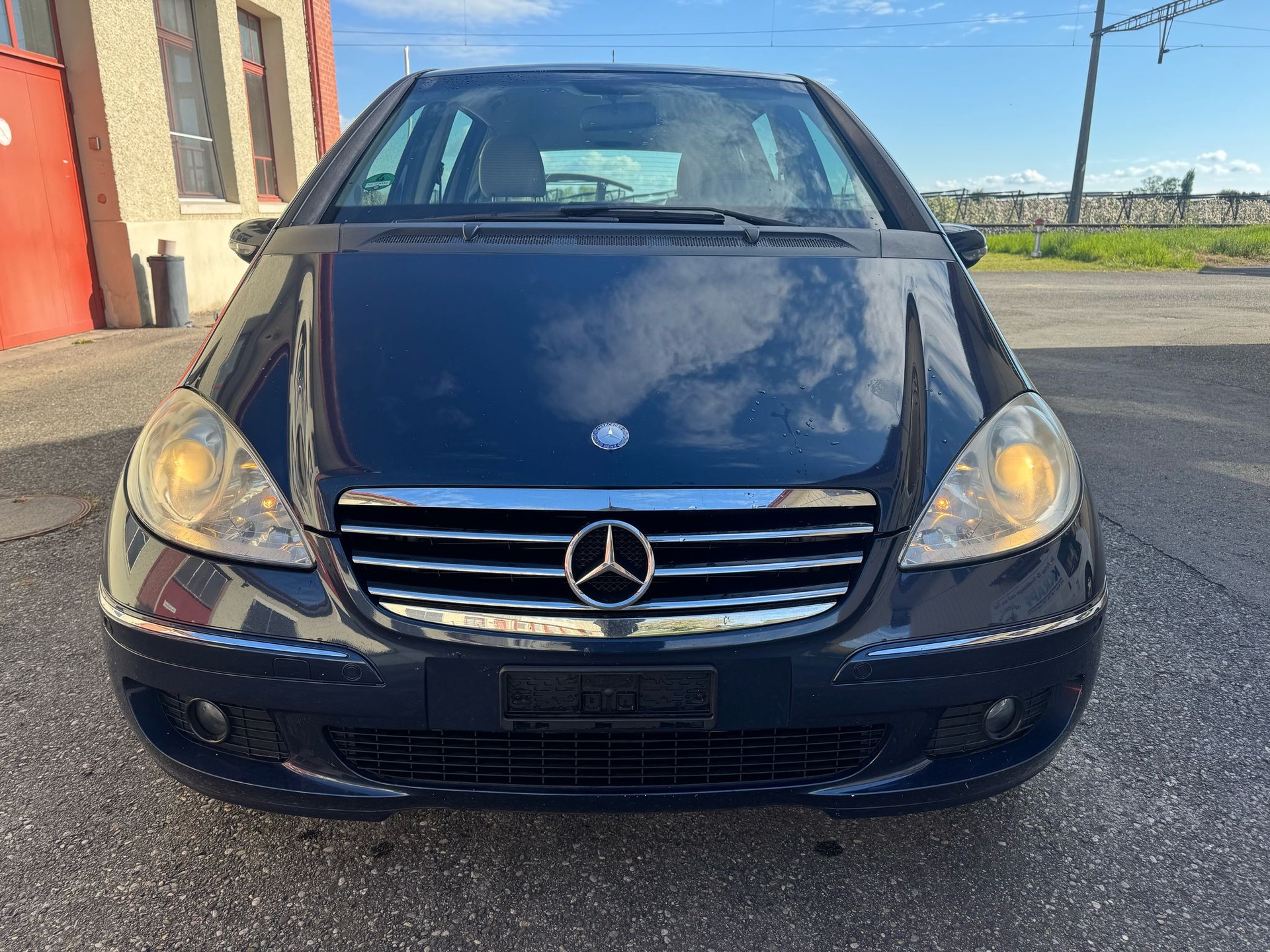 MERCEDES-BENZ A 200 Avantgarde-image-2