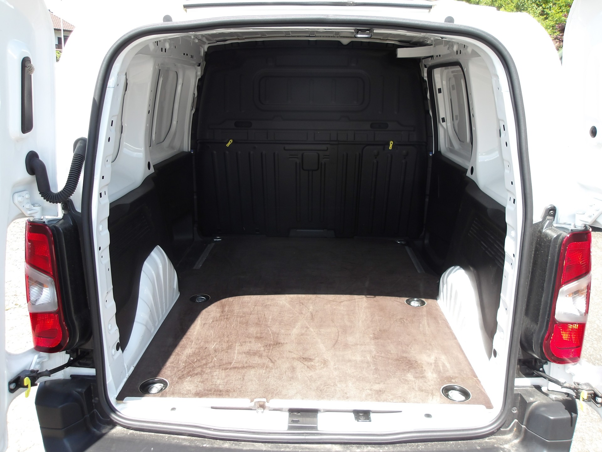 CITROEN Berlingo Van 1.5 Blue HDi 130 s/s Club 1000kg-image-13