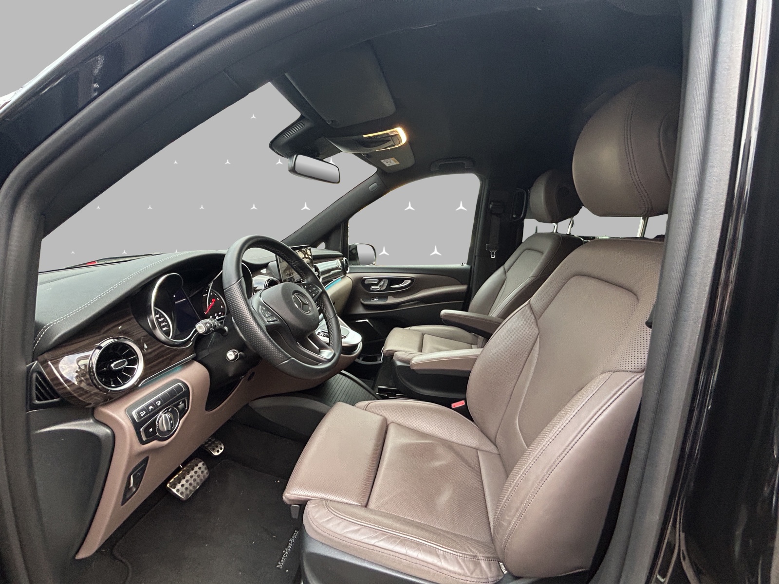 MERCEDES-BENZ V 300 d lang Swiss Edition 4Matic 9G-Tronic-image-7