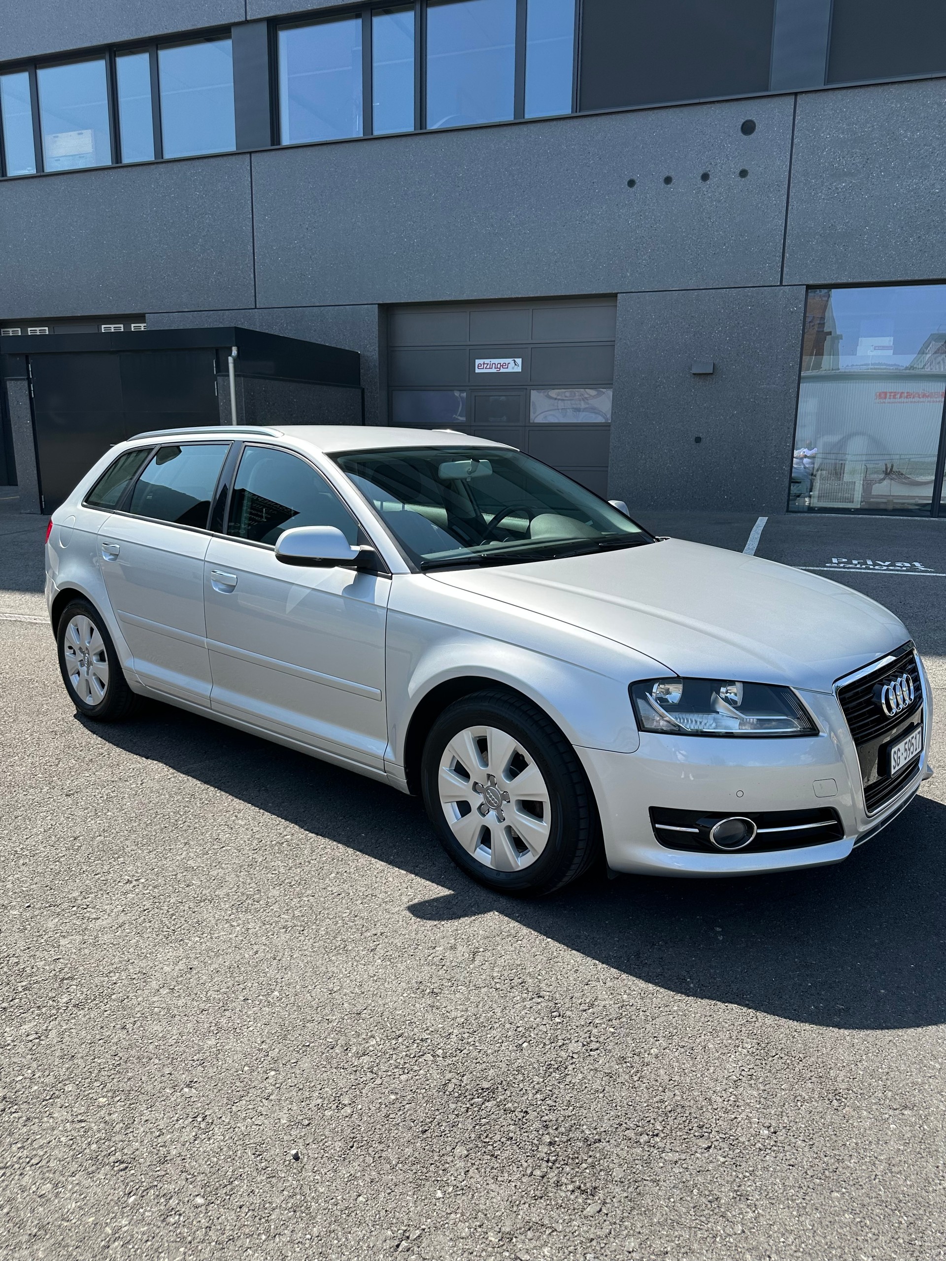 AUDI Sportback-image-1