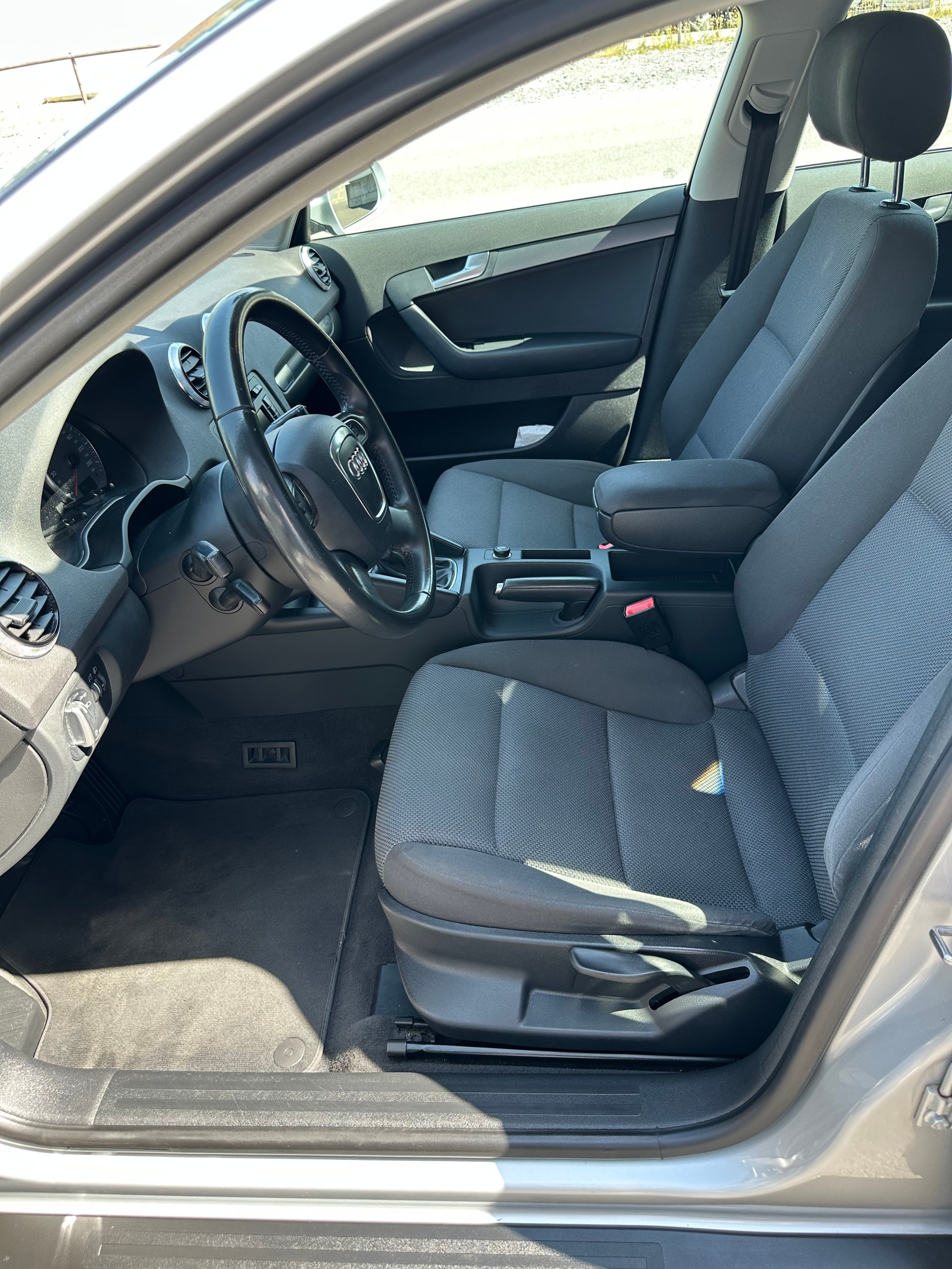 AUDI Sportback-image-4