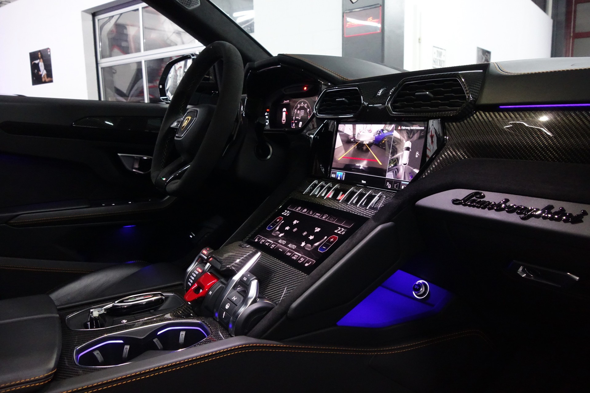 LAMBORGHINI URUS E-GEAR GRIGIO HATI FULL CARBON AKRAPOVIC ON TOP-image-31