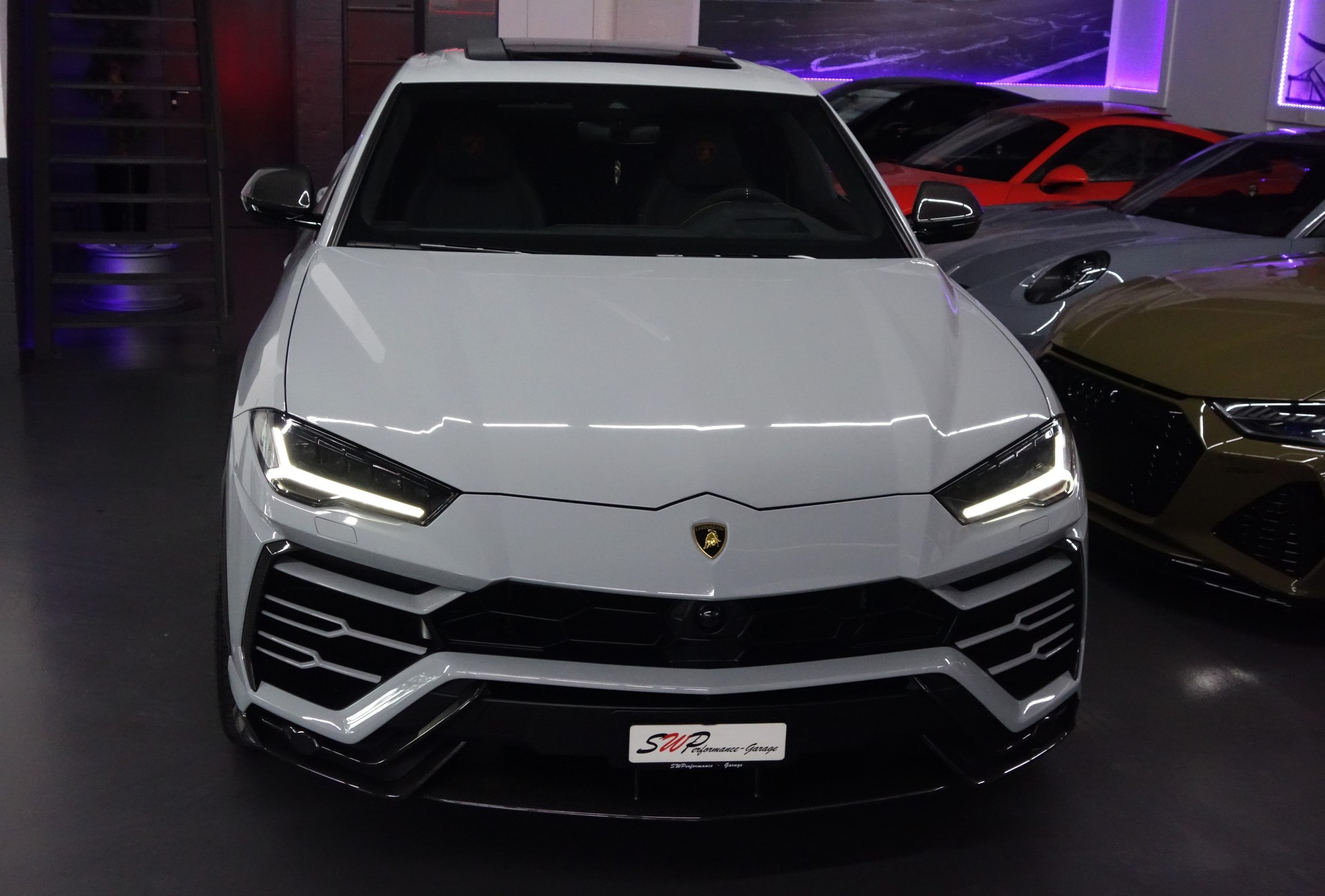 LAMBORGHINI URUS E-GEAR GRIGIO HATI FULL CARBON AKRAPOVIC ON TOP-image-13