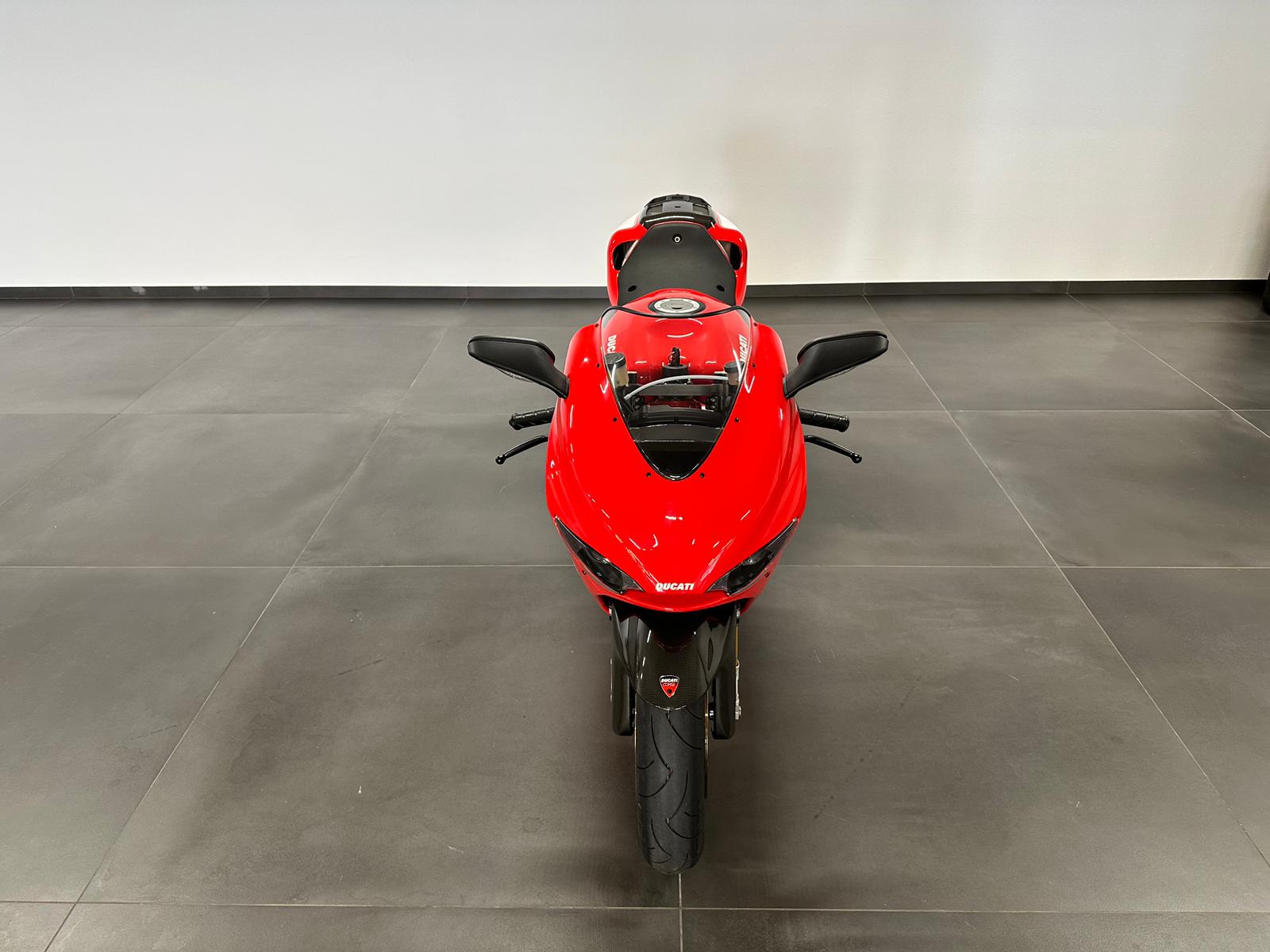 DUCATI Desmosedici RR Edition limitée 585/1500-image-4
