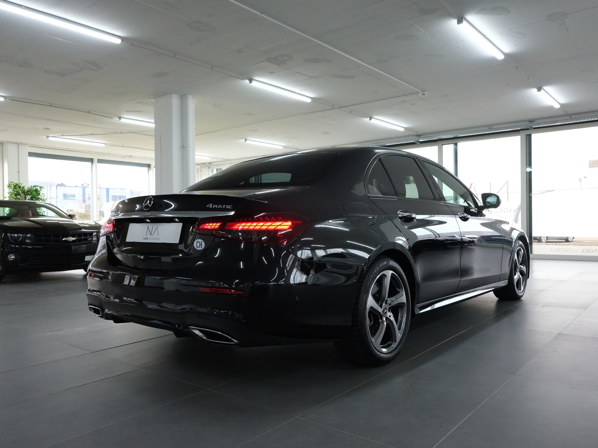 MERCEDES-BENZ E 400 d 4Matic AMG Line 9G-Tronic-image-2