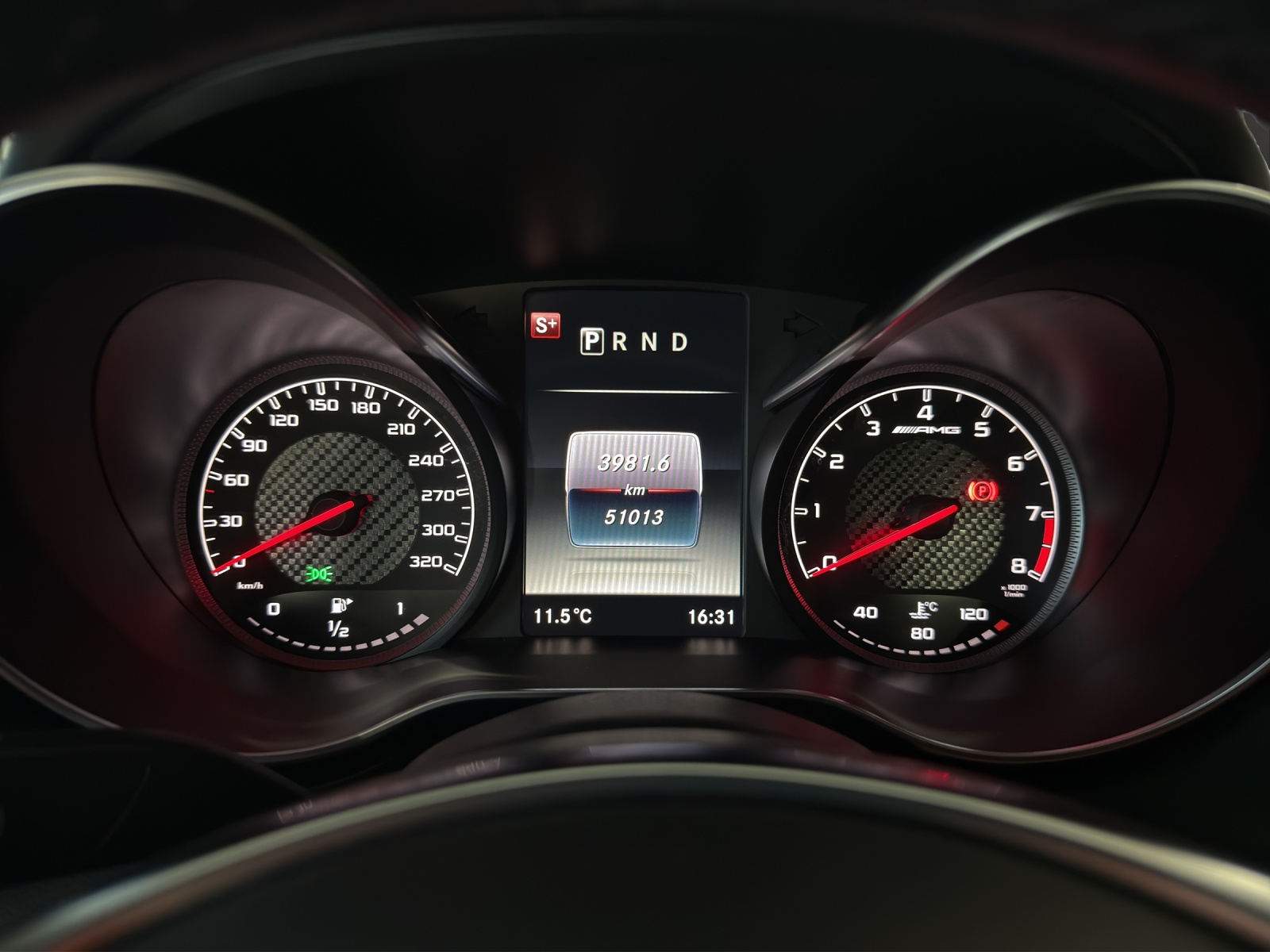 MERCEDES-BENZ AMG GT Speedshift DCT-image-9