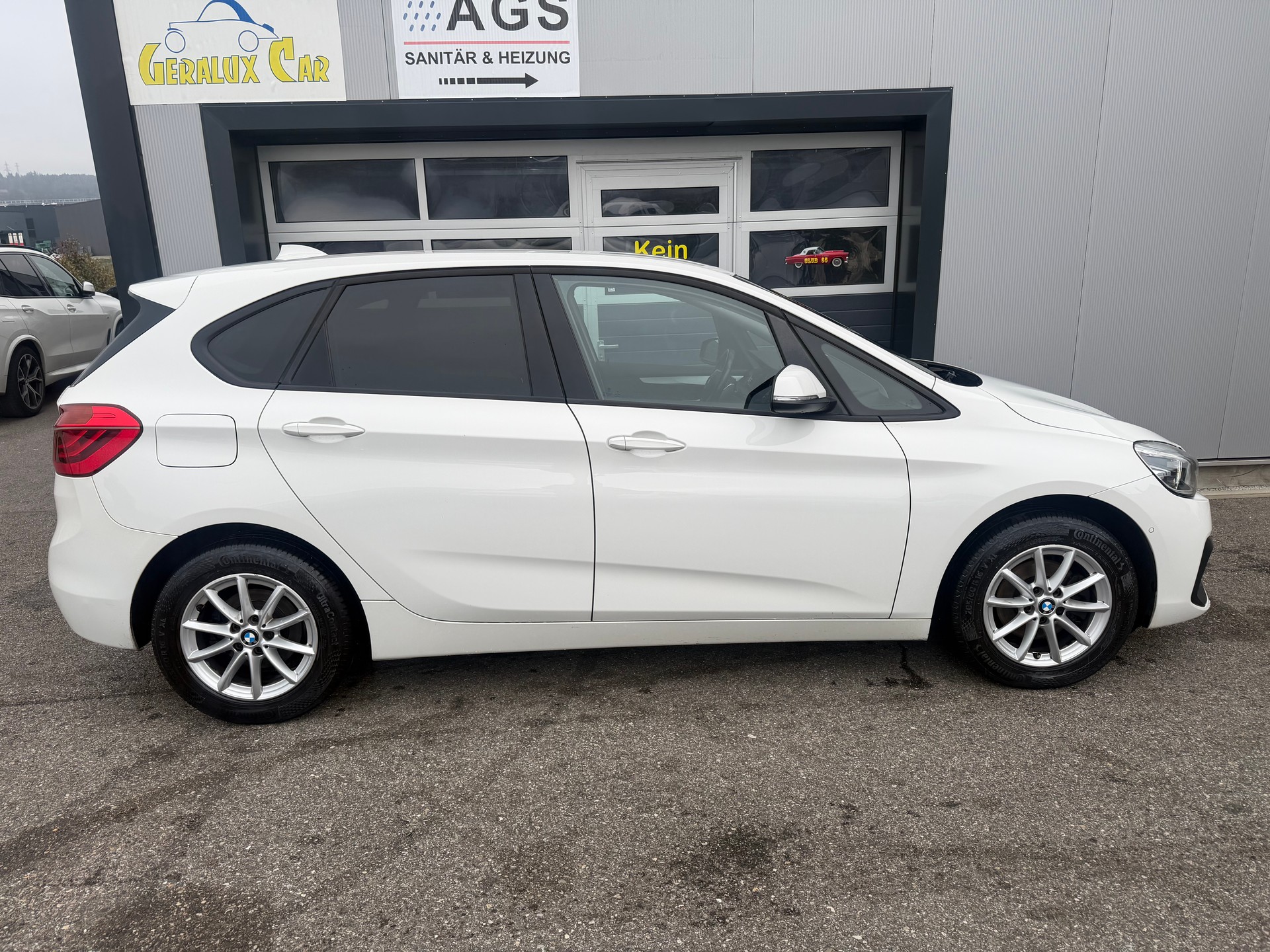BMW 216d Active Tourer-image-5