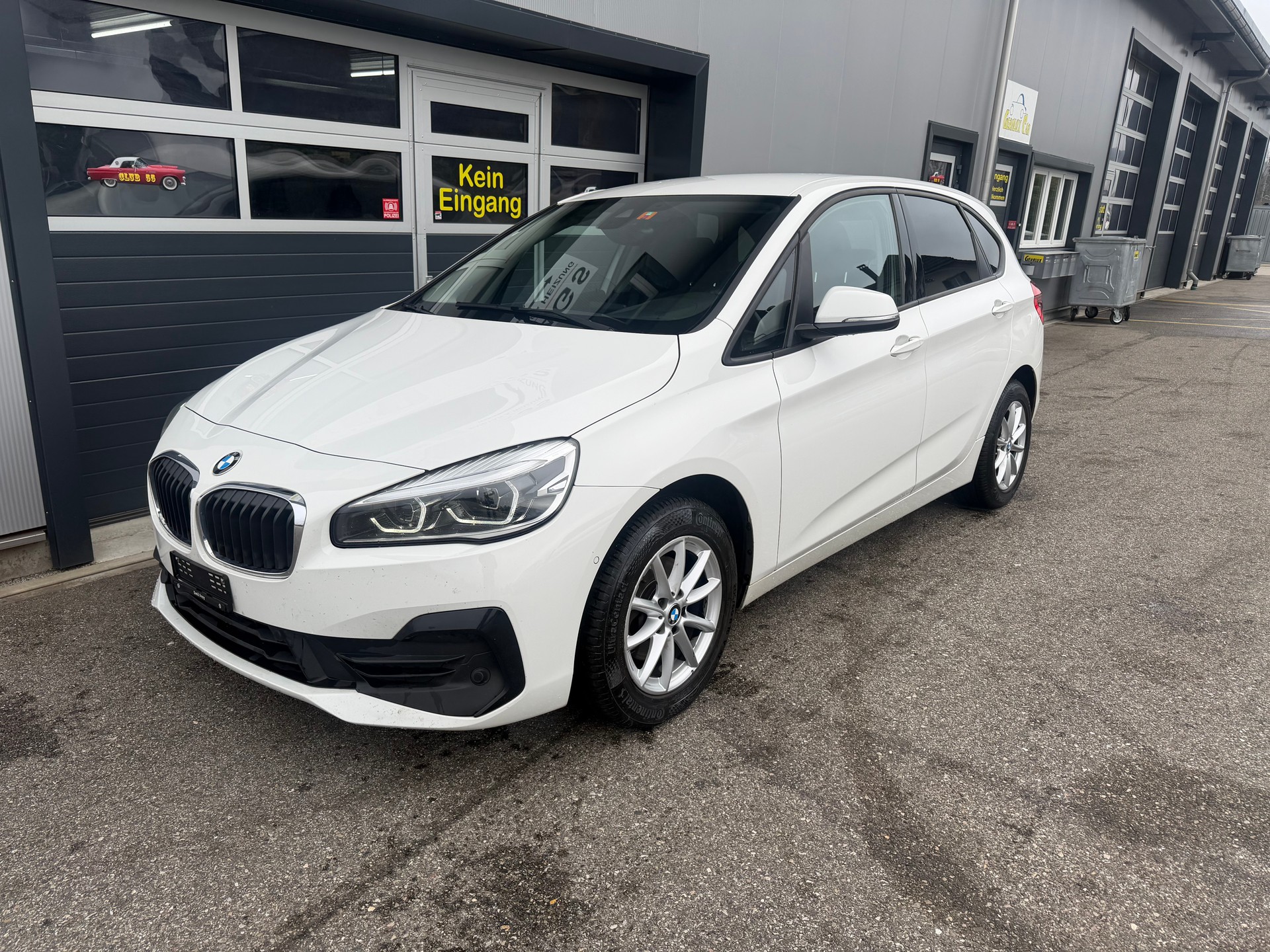 BMW 216d Active Tourer-image-1
