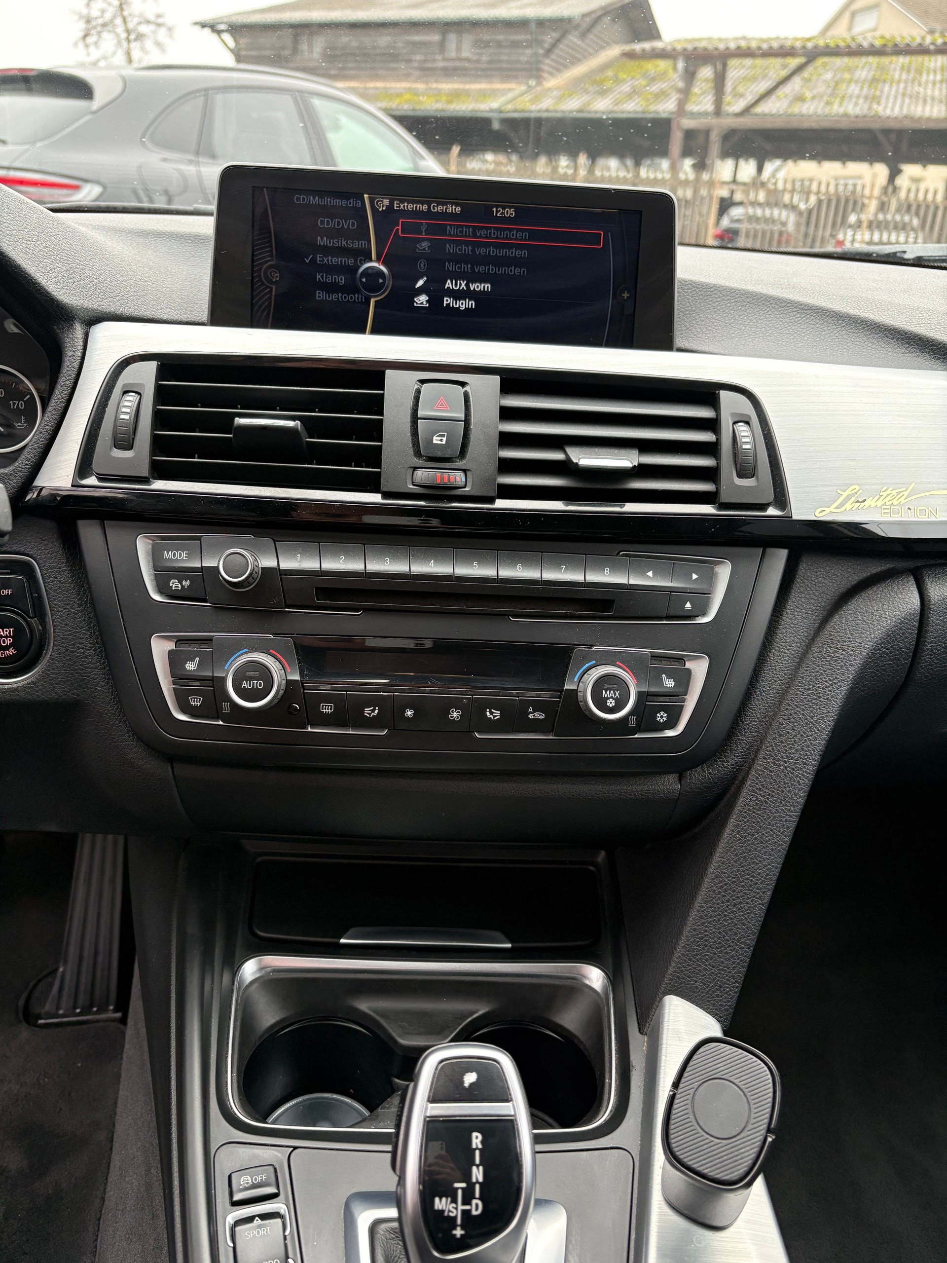 BMW 335i Sport Line Steptronic-image-13