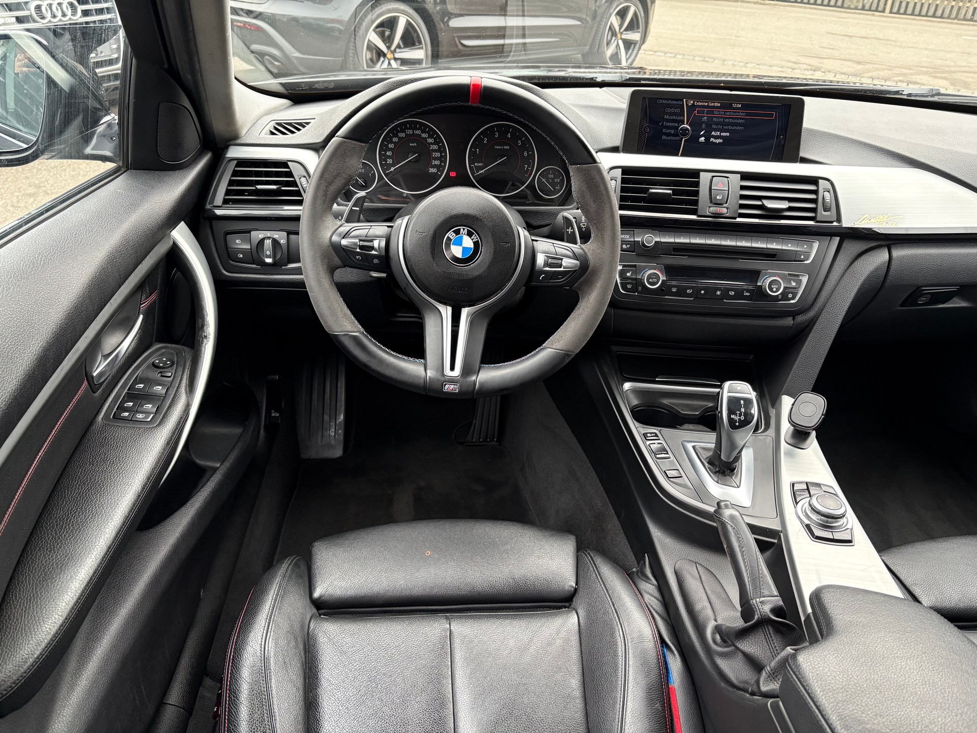 BMW 335i Sport Line Steptronic-image-8
