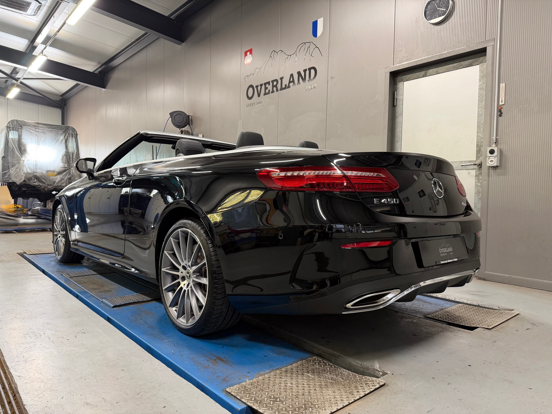 MERCEDES-BENZ E 450 Cabriolet AMG Line 4 Matic 9G-Tronic-image-11