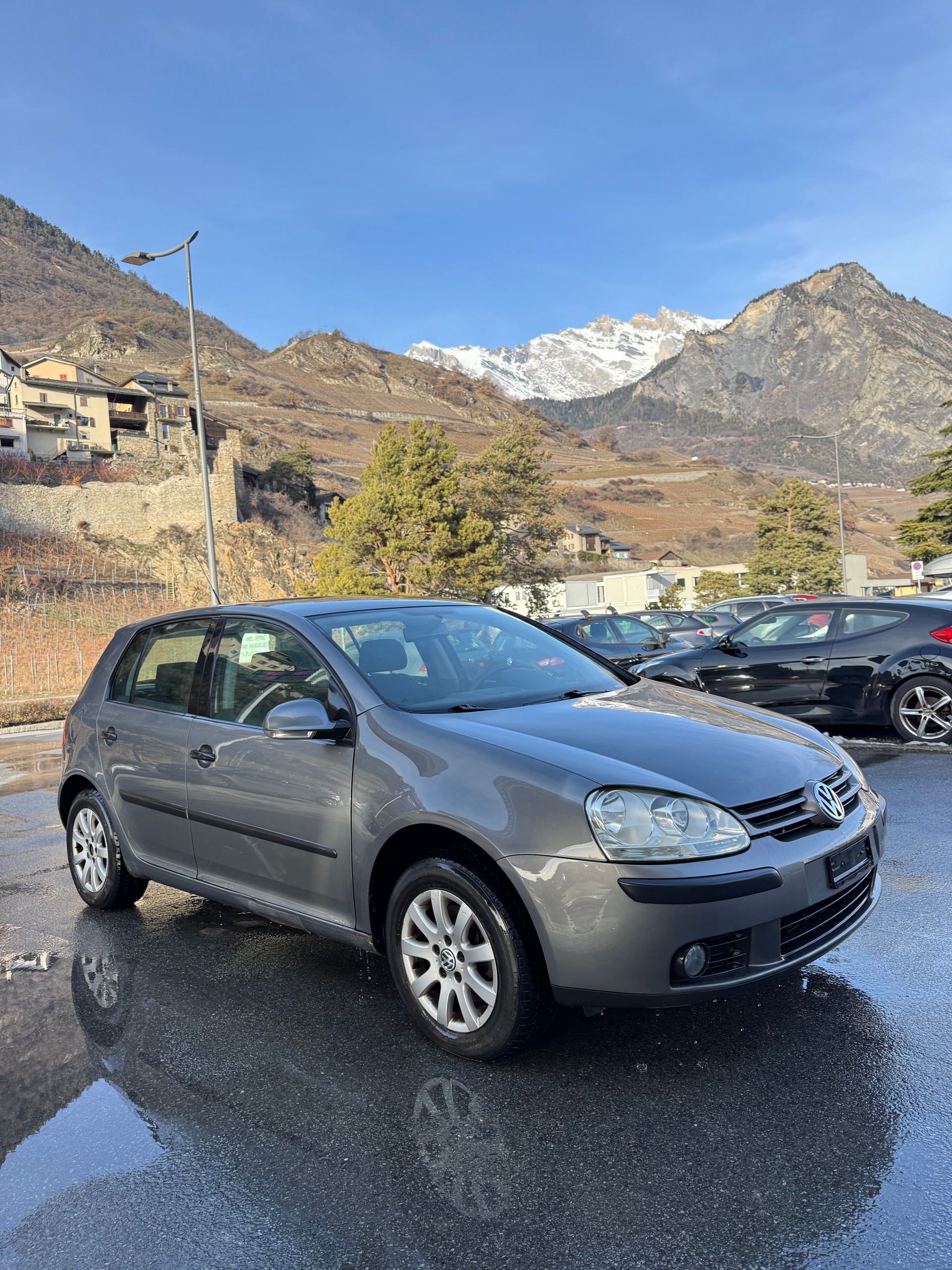 VW Golf 2.0 FSI Comfortline 4Motion-image-1