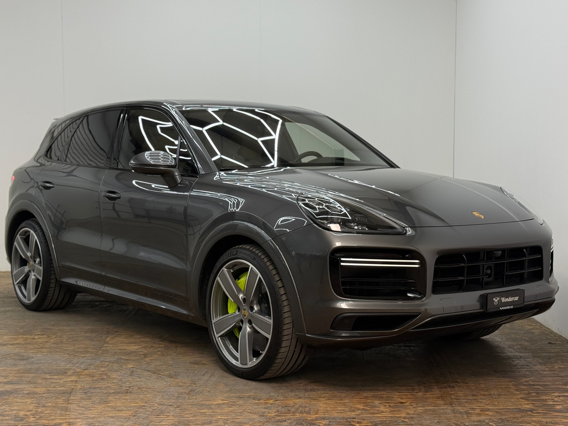 PORSCHE Cayenne Turbo S E-Hybrid-image-0