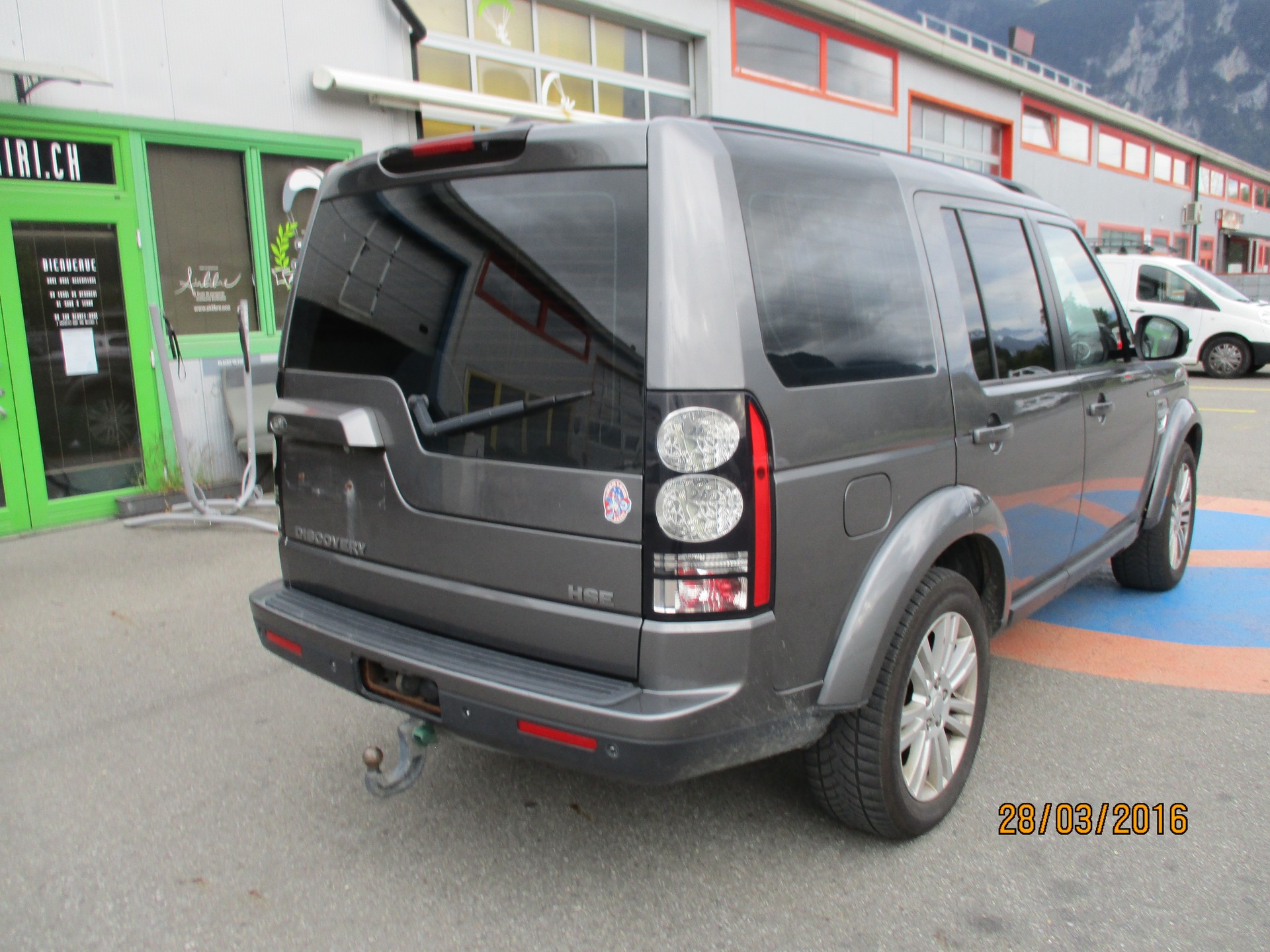LAND ROVER DISCOVERY-image-4
