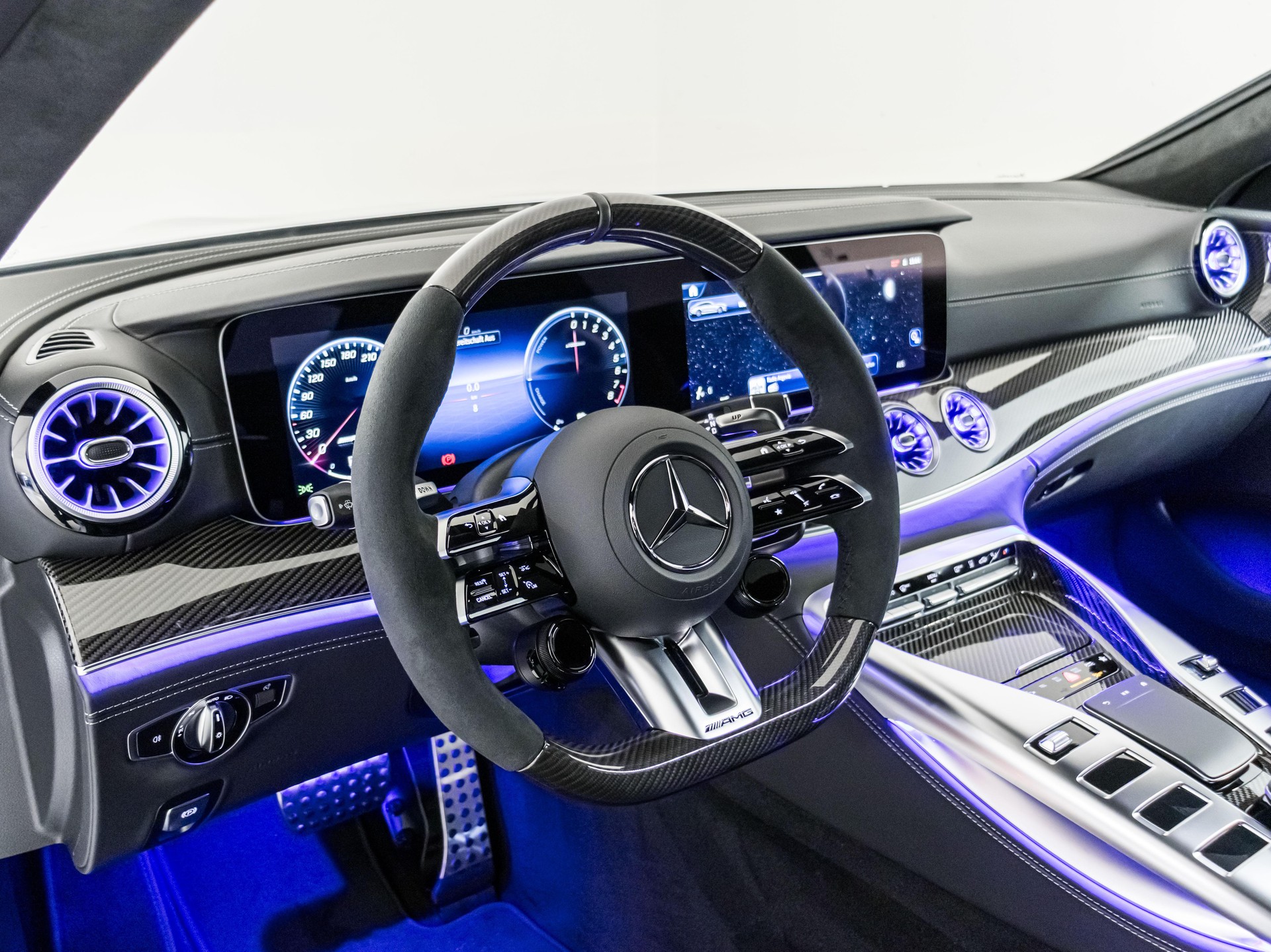 MERCEDES-BENZ AMG GT 63 S E PERFORMANCE-image-9