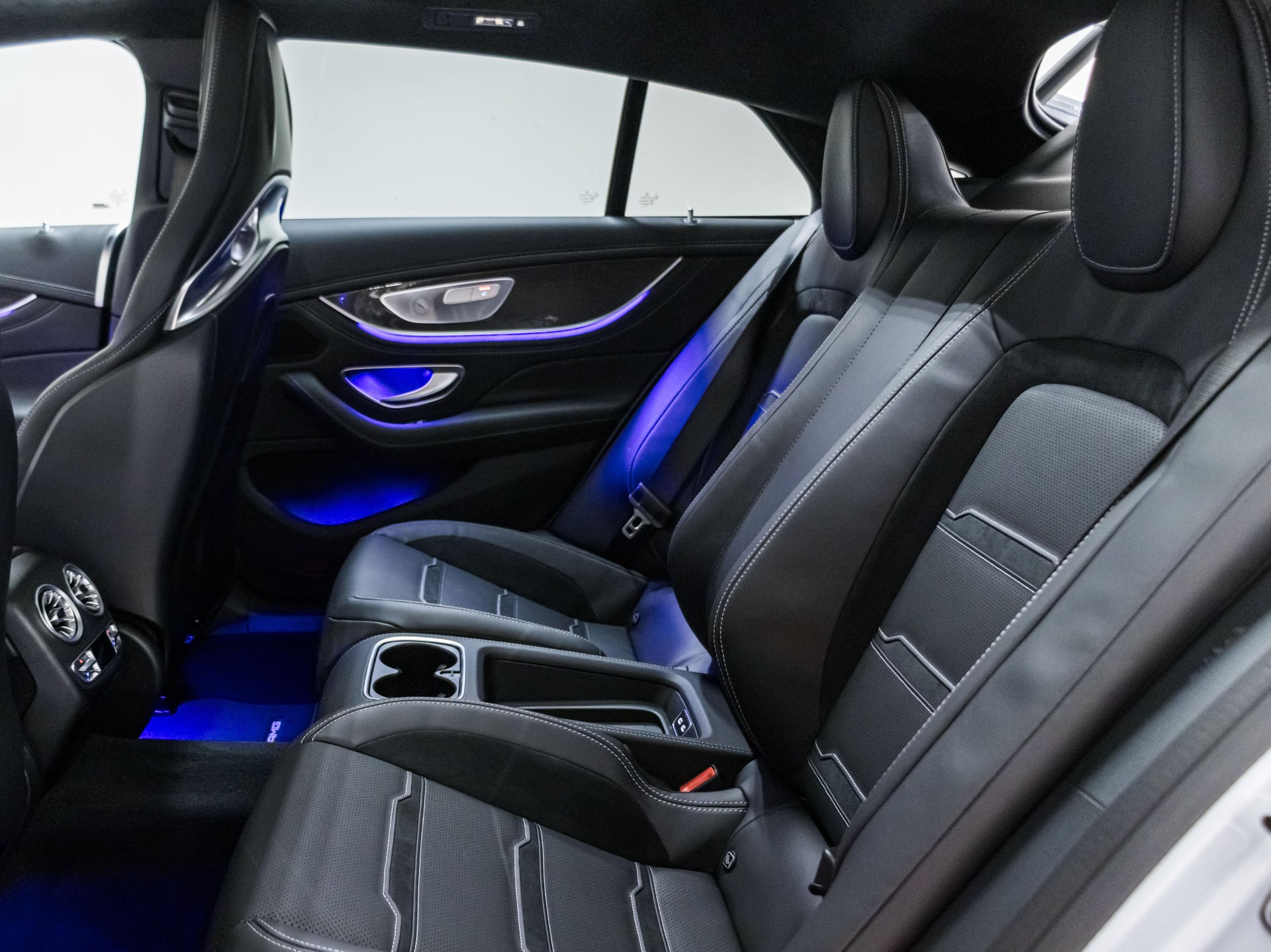 MERCEDES-BENZ AMG GT 63 S E PERFORMANCE-image-7