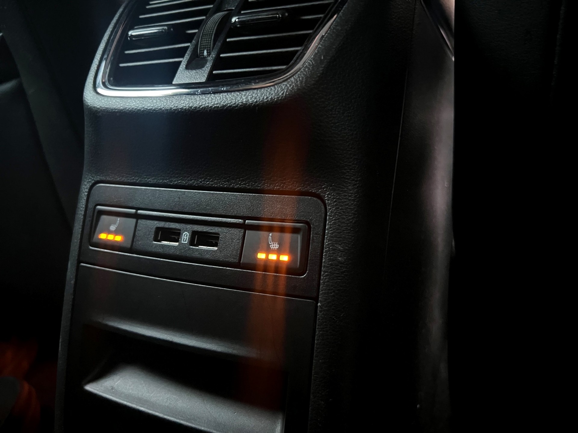SKODA Octavia Combi 2.0 TSI RS 245 DSG-image-19