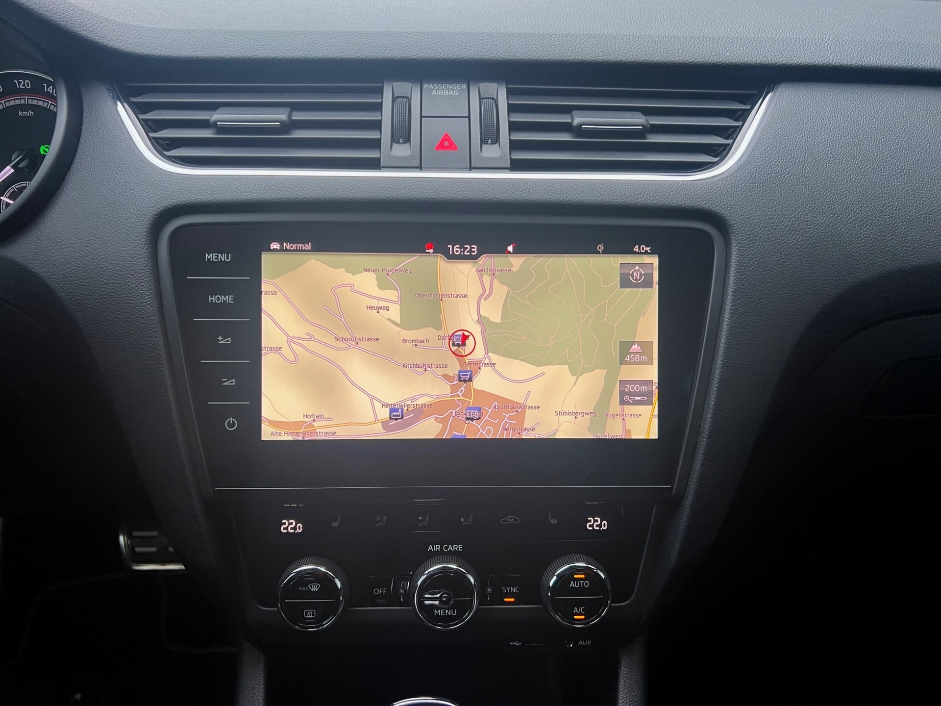 SKODA Octavia Combi 2.0 TSI RS 245 DSG-image-18