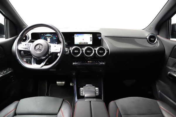Image MERCEDES-BENZ B-200 B 200 AMG Line