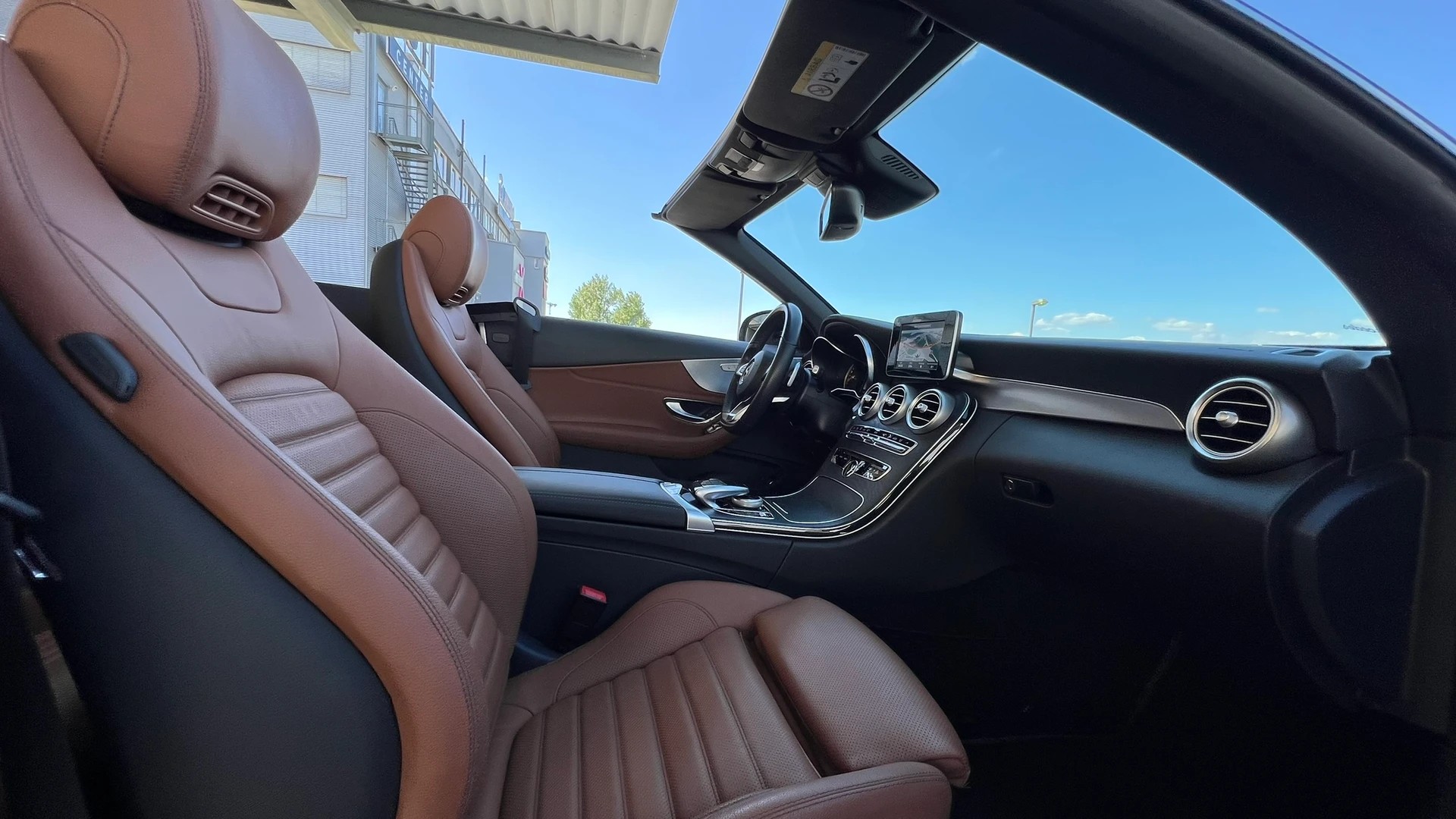 MERCEDES-BENZ C 250 CABRIOLET AMG LINE 9G-TRONIC l 211 PS-image-26